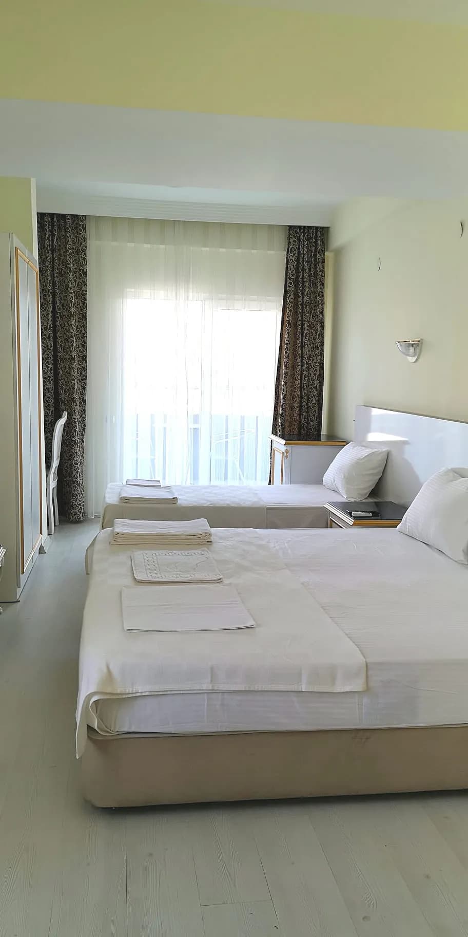 Madi Hotel Lara - photo 2
