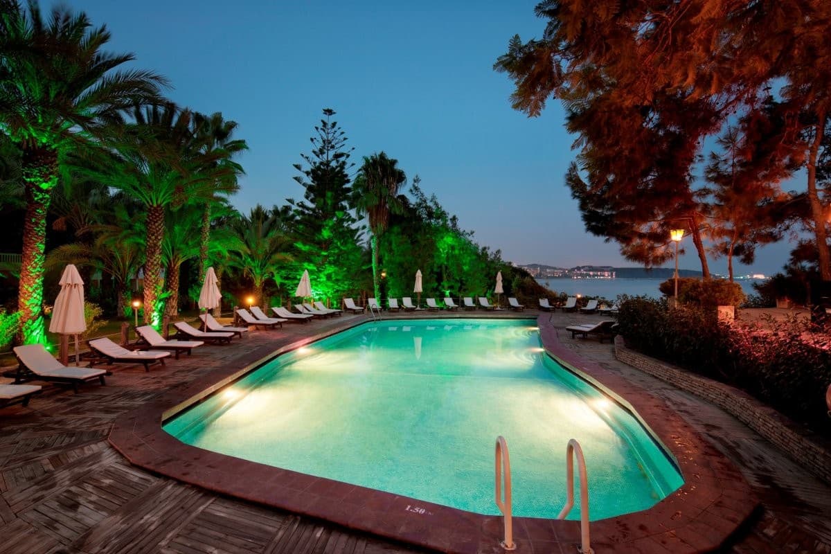 Utopia Beach Club - photo 8