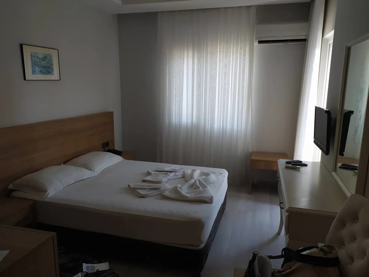 Isinda Hotel - photo 2