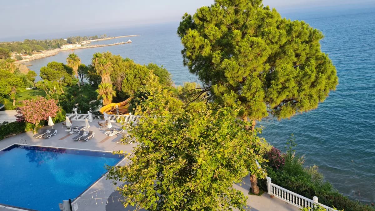 Lara Hotel - photo 6