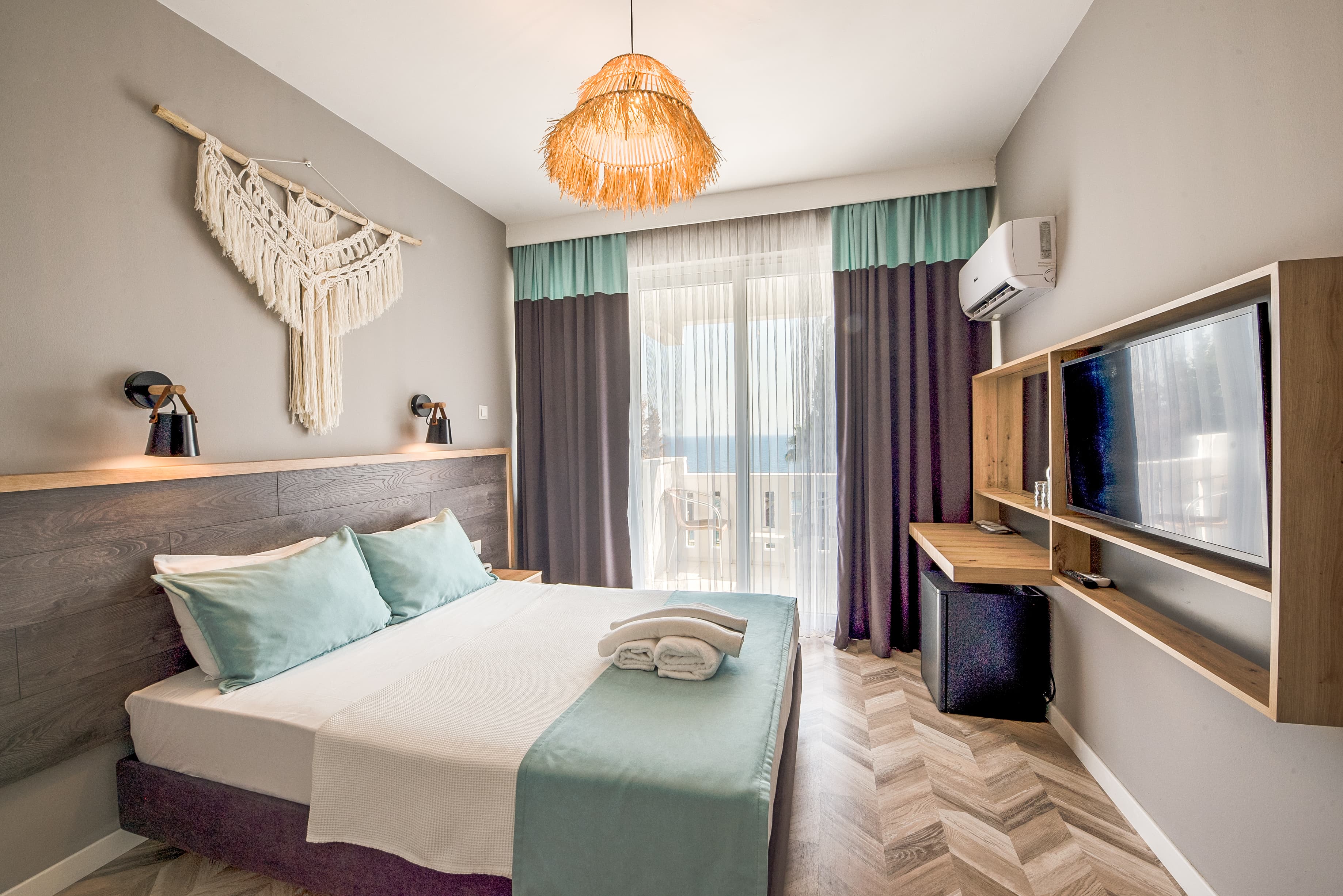 The Royal City Hotel - photo 2