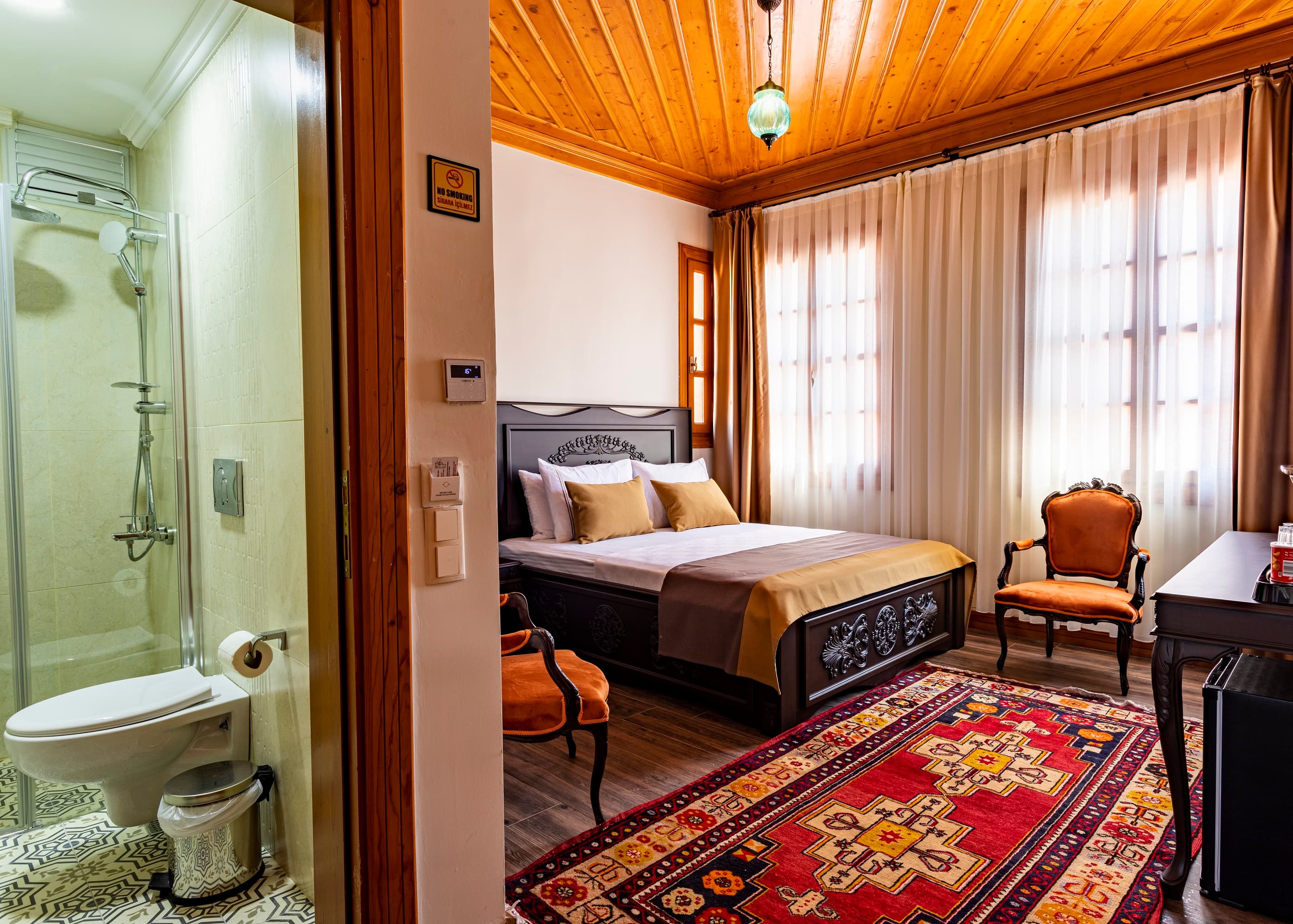 Woo Town Suites - photo 2