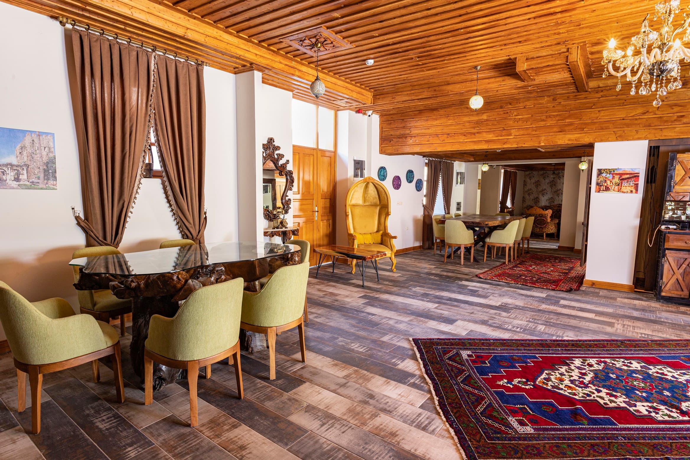 Woo Town Suites - photo 10