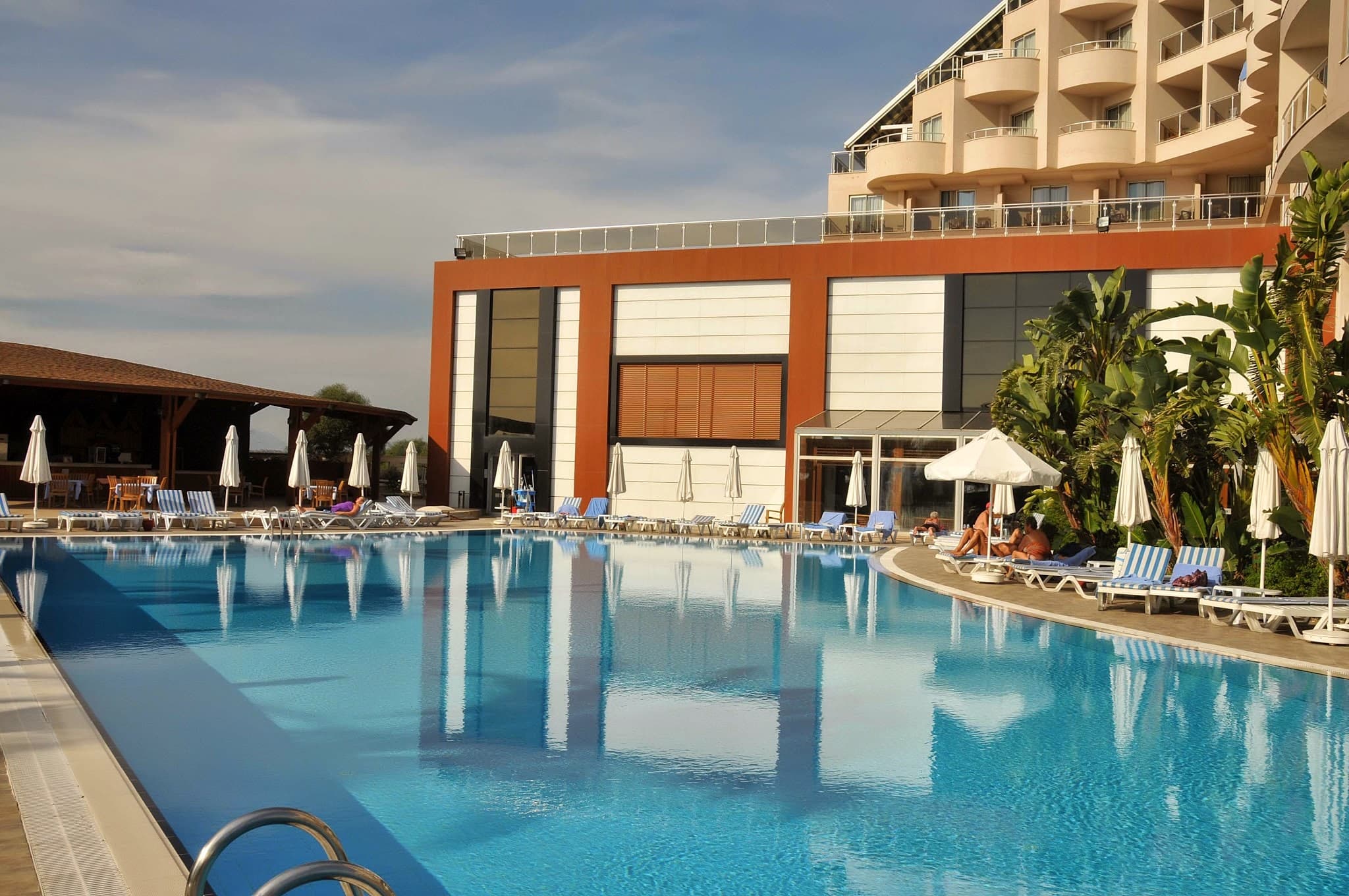 Saturn Palace Resort