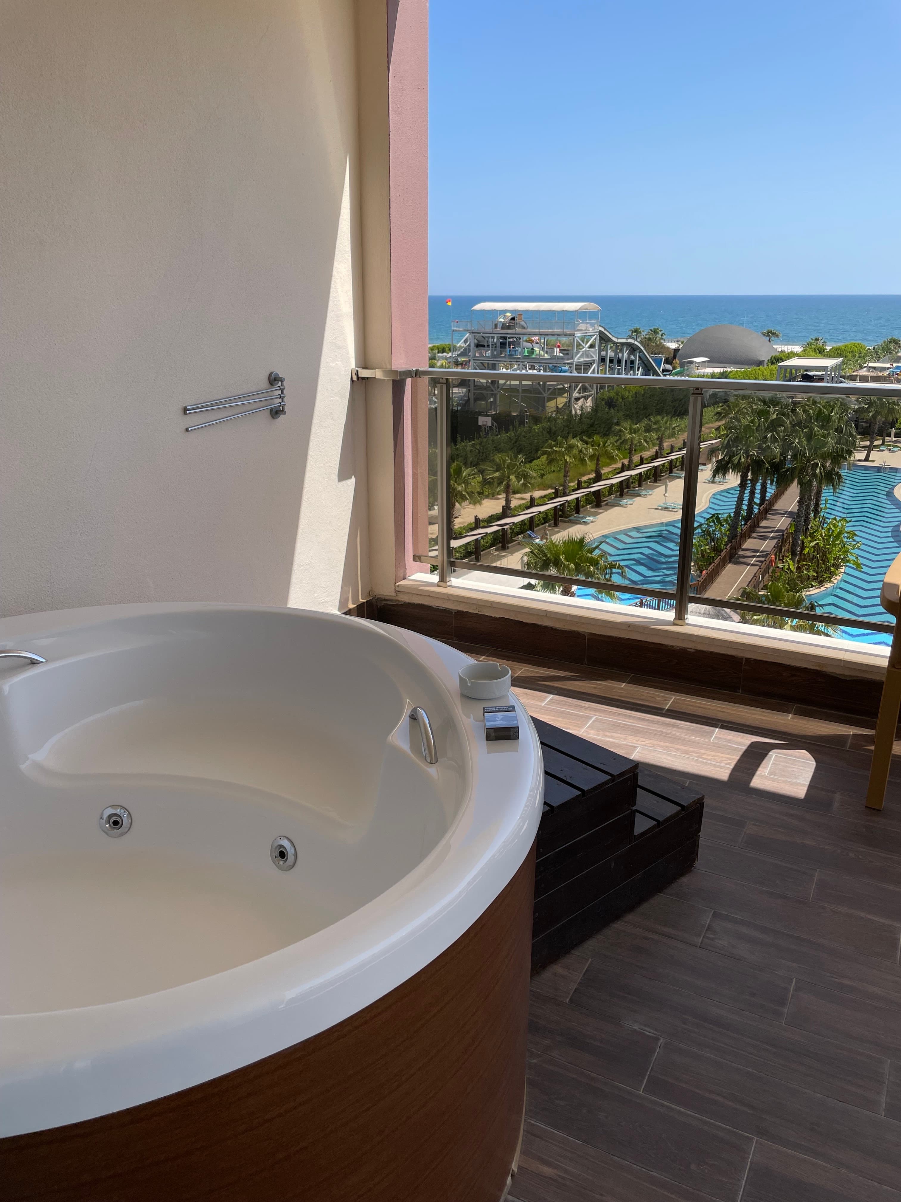 Saturn Palace Resort - photo 4