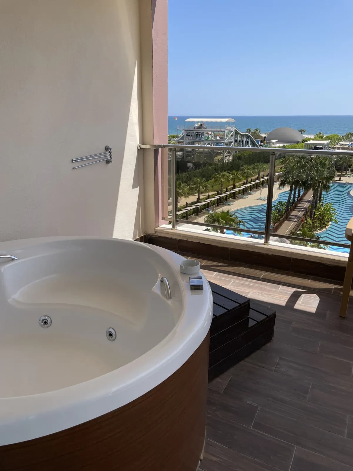 Saturn Palace Resort - photo 4