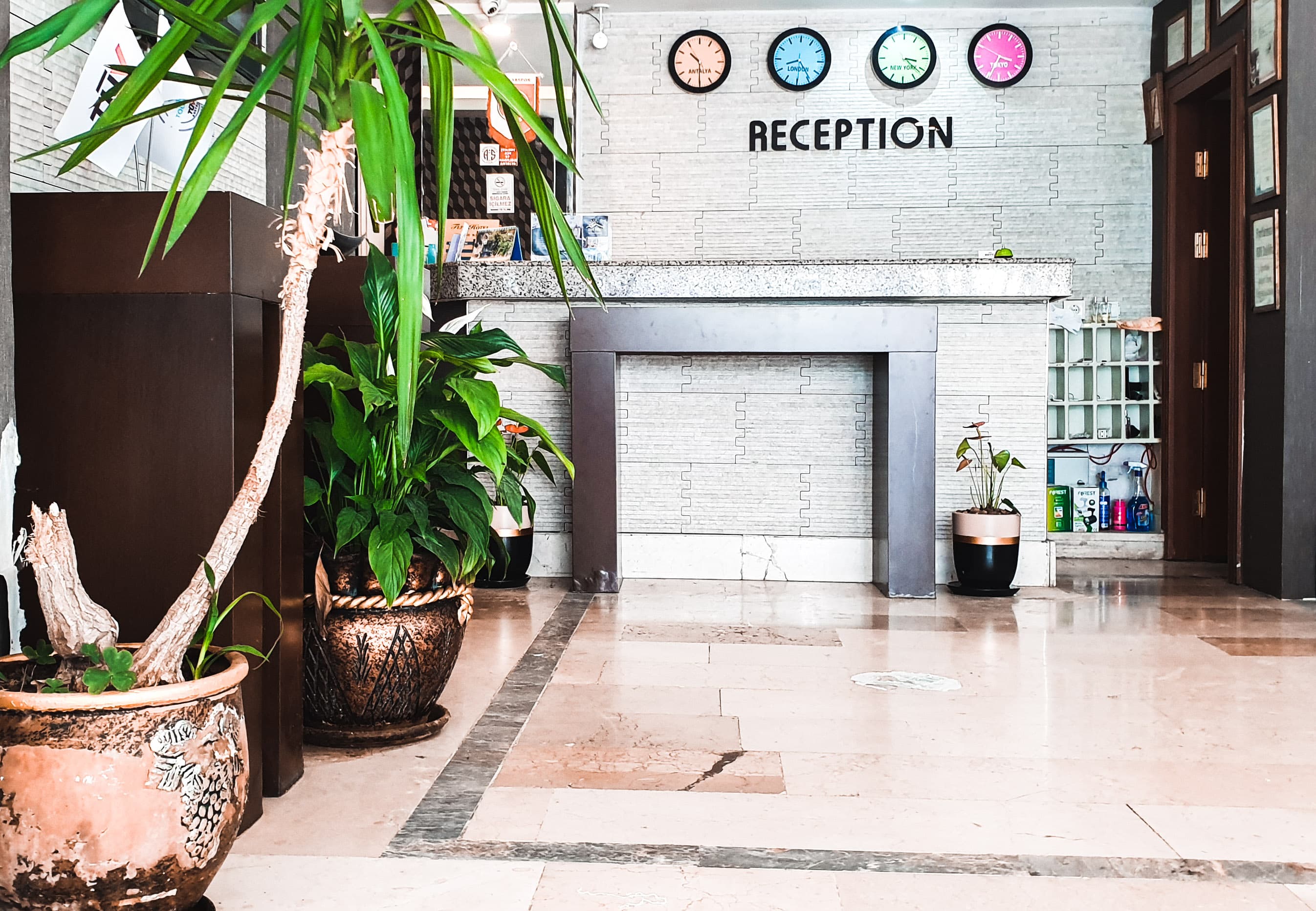 TEPE HOTEL & BUSINESS SUITE