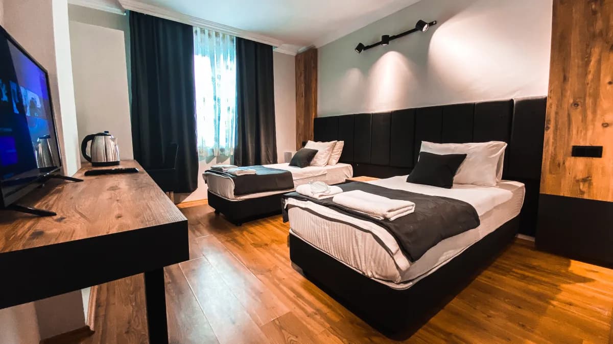 TEPE HOTEL & BUSINESS SUITE - photo 2
