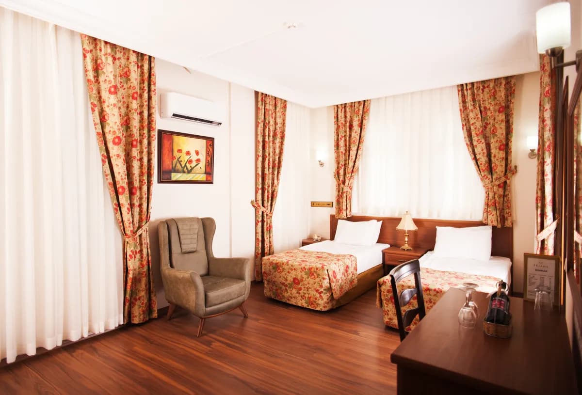 Triana Hotel - photo 5