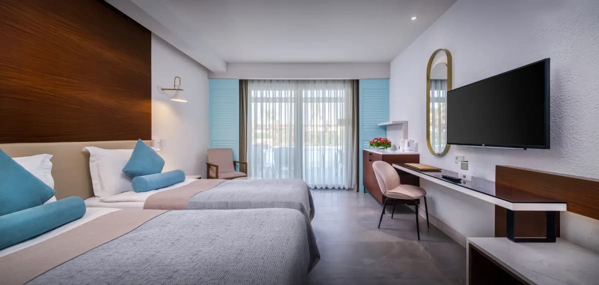 Baia Lara Hotel - photo 2