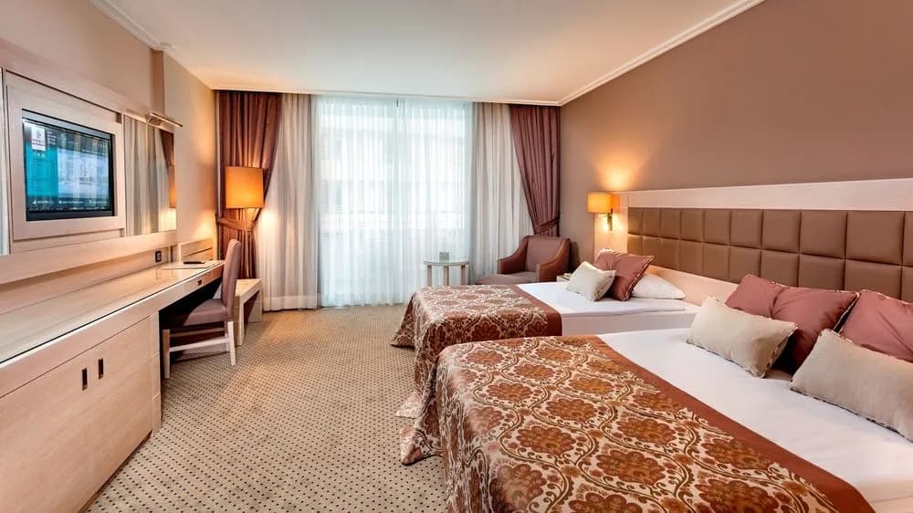 Miracle Hotel - photo 2