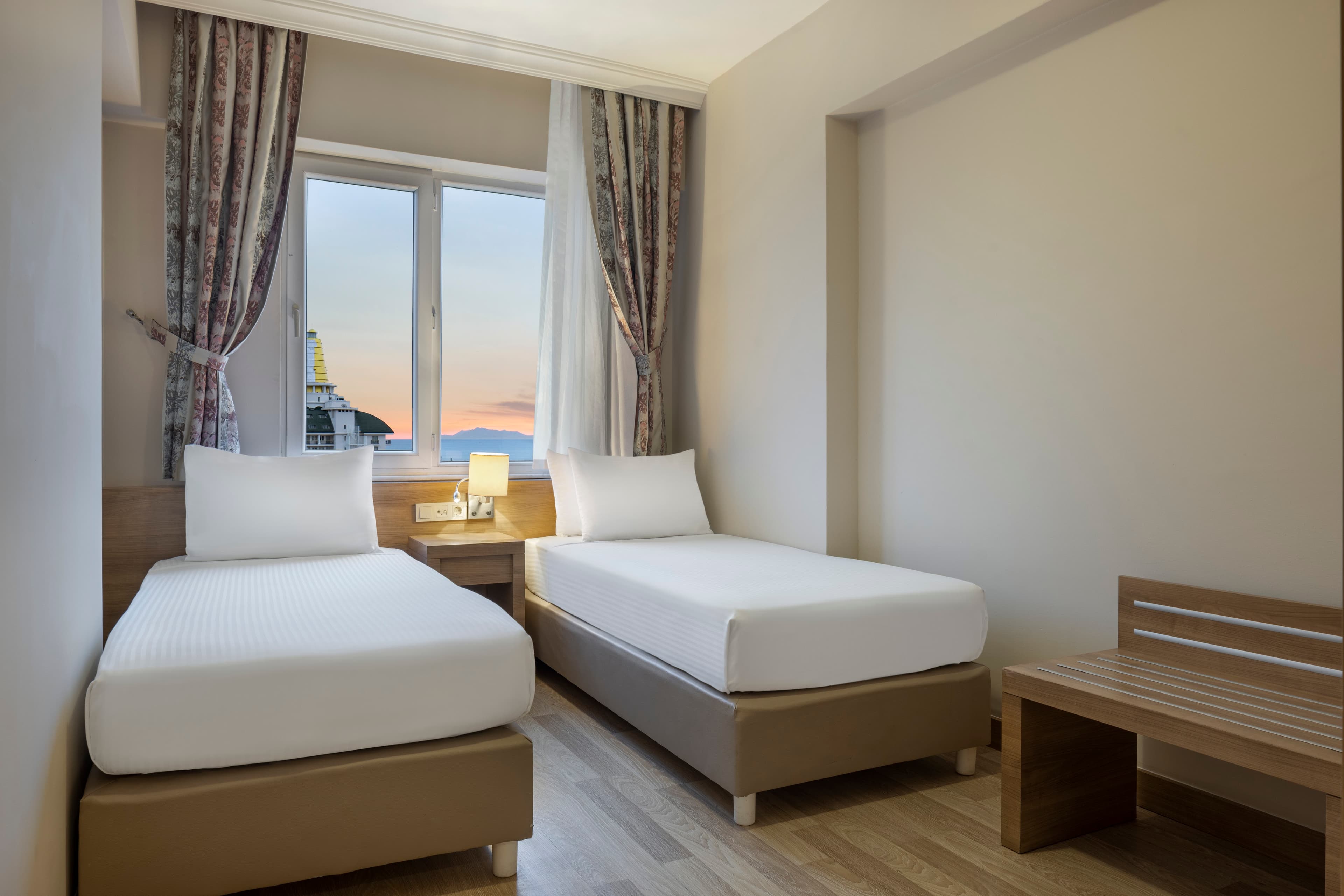 Ramada Resort by Wyndham Lara - photo 2