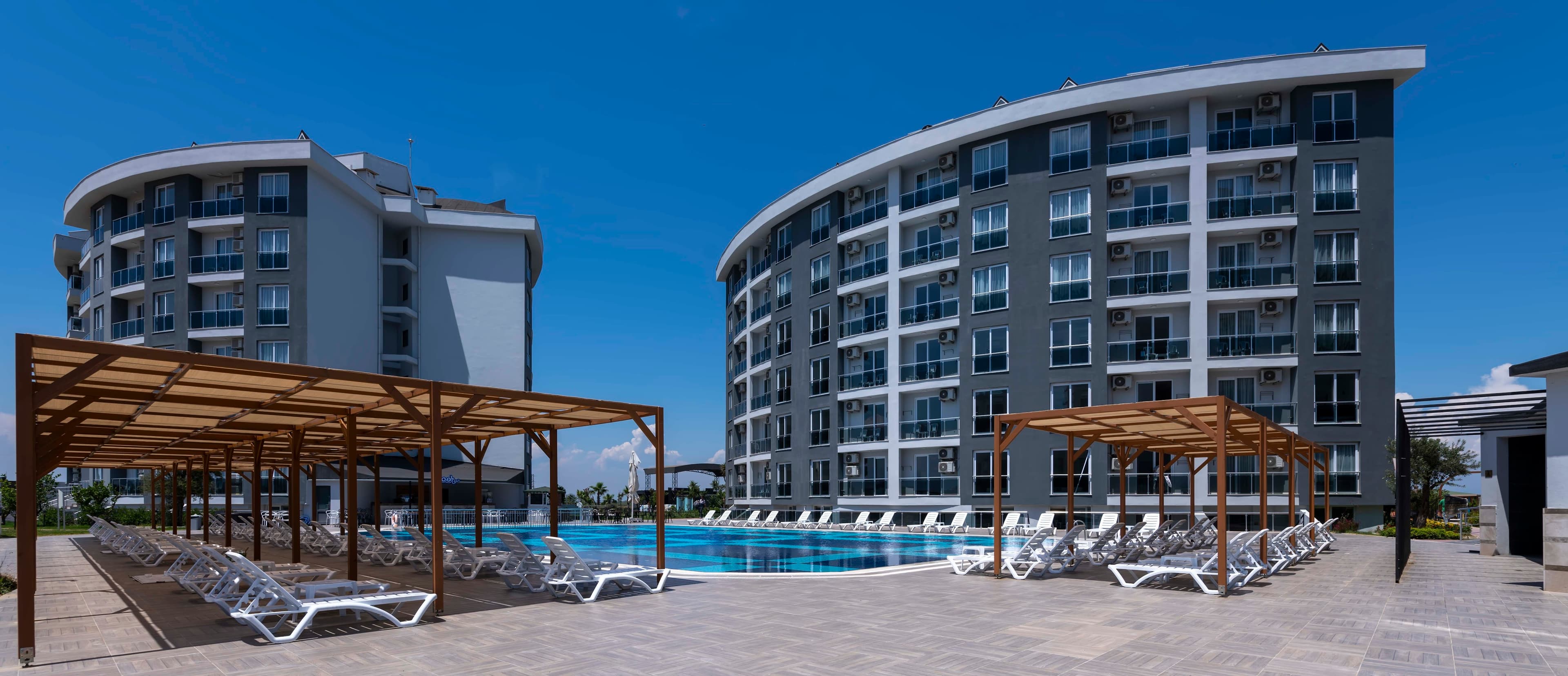 Royal towers lara