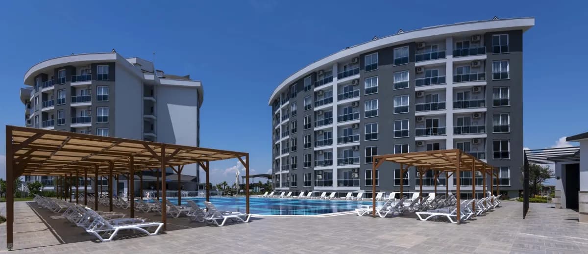Royal towers lara