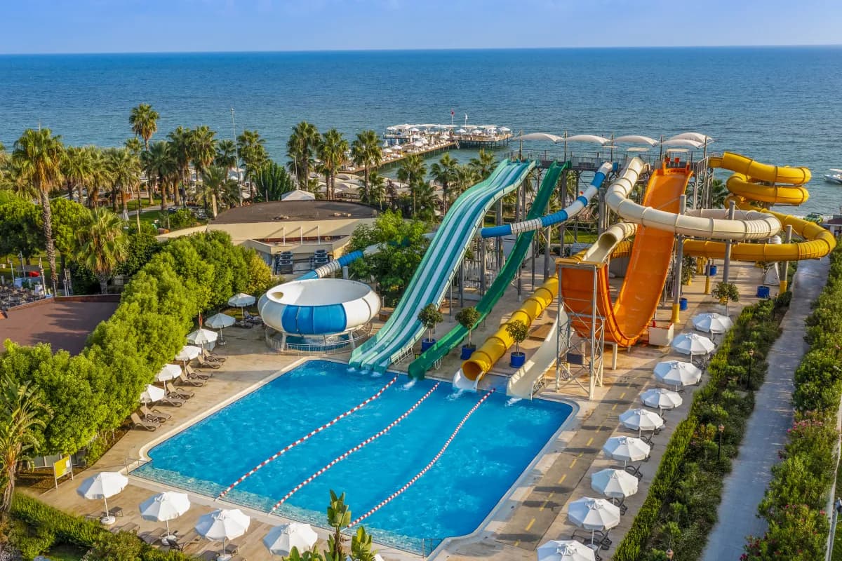Bellis Deluxe Hotel - photo 3