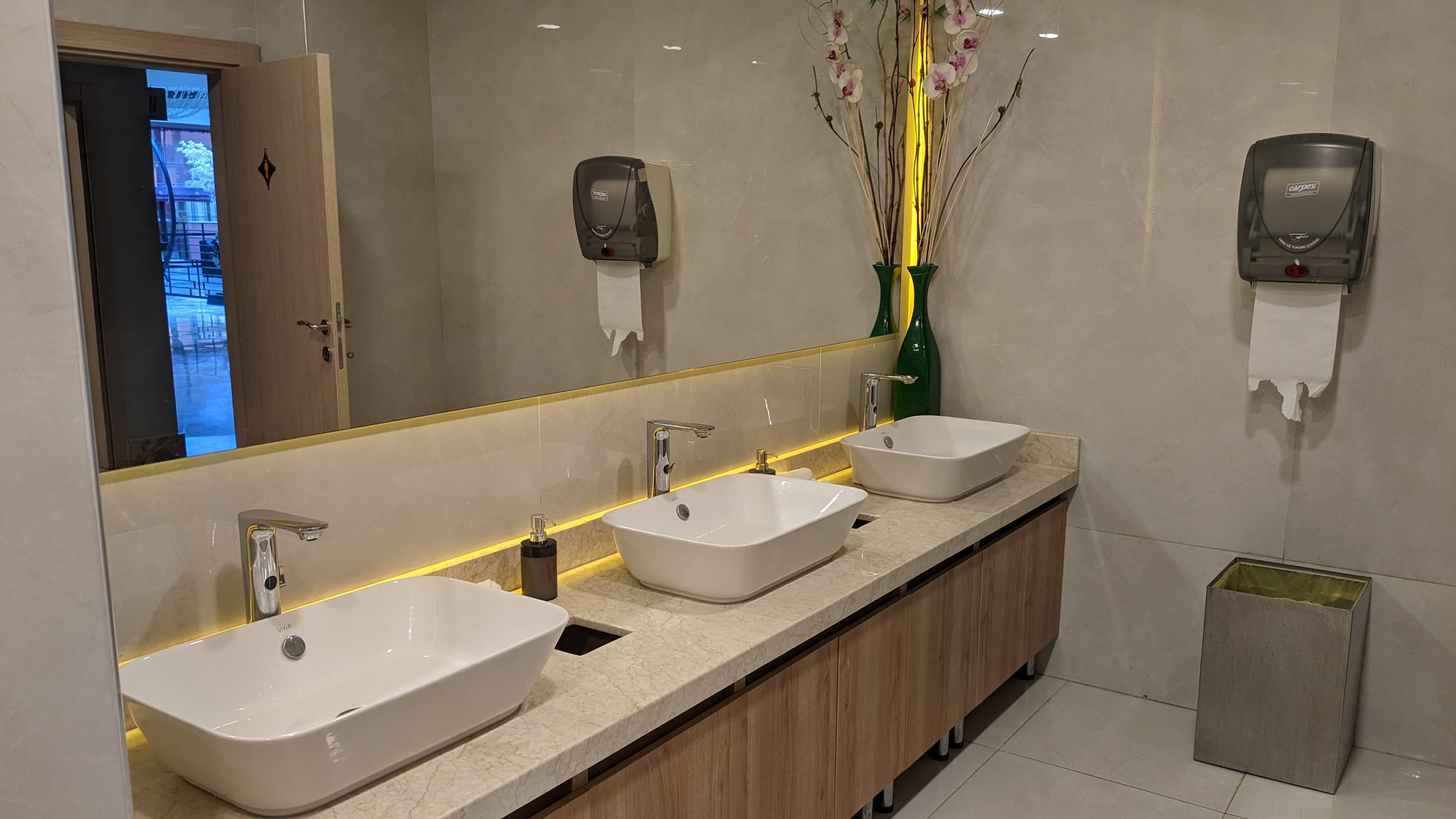 Siam Elegance Hotels & Spa - photo 4