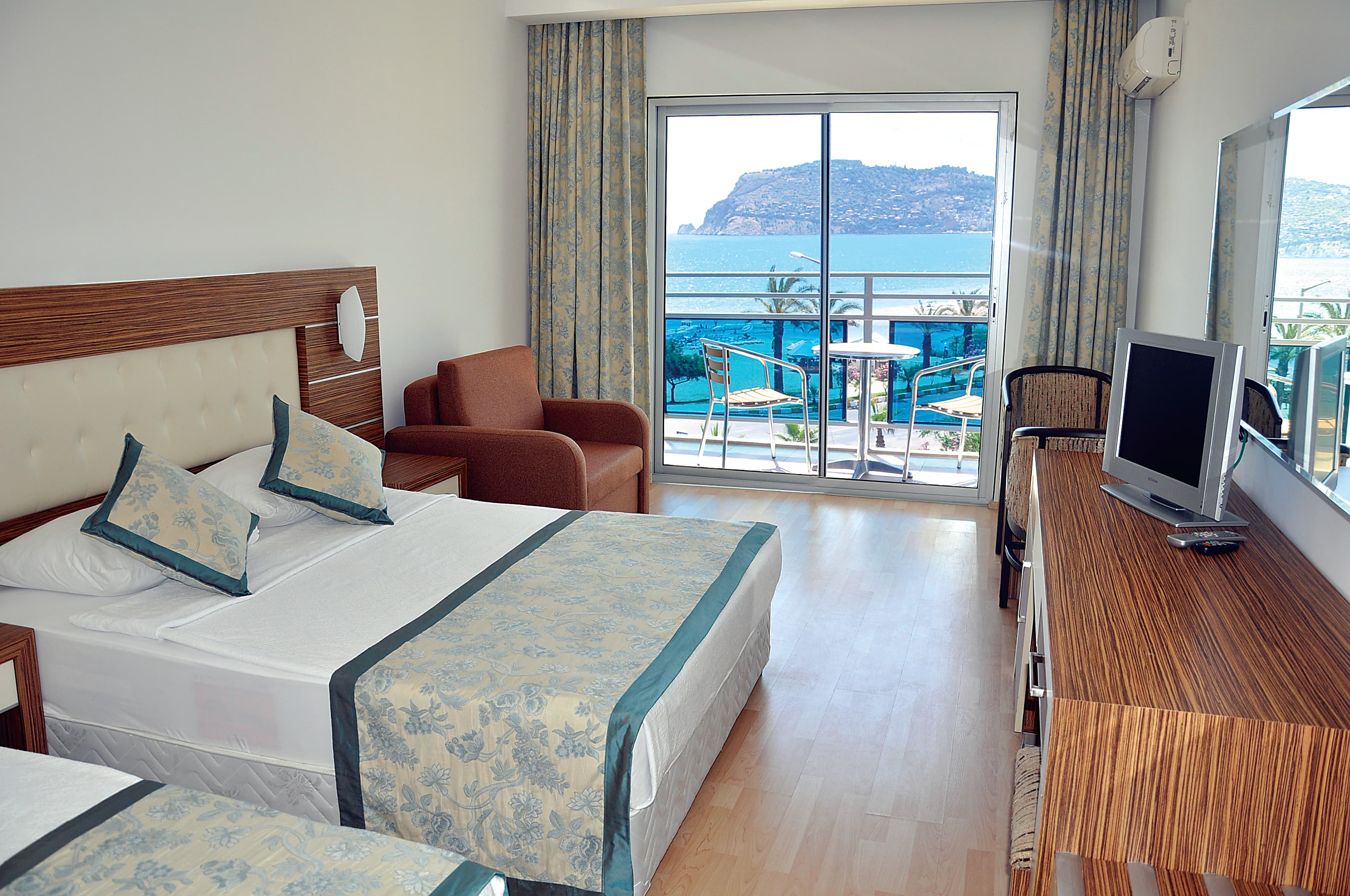 Blue Diamond Alya Hotel - photo 2