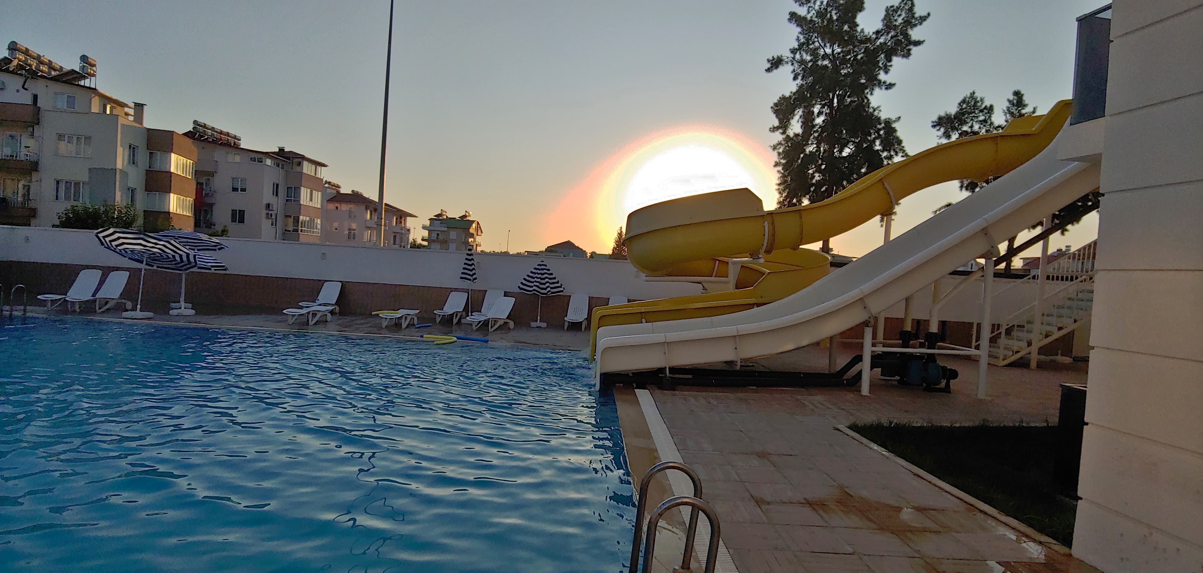 White Angel Hotel - photo 8
