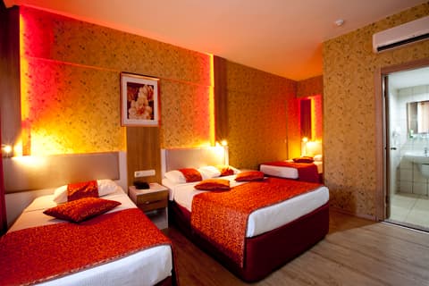 Aleria Belport Beach Hotel - photo 2