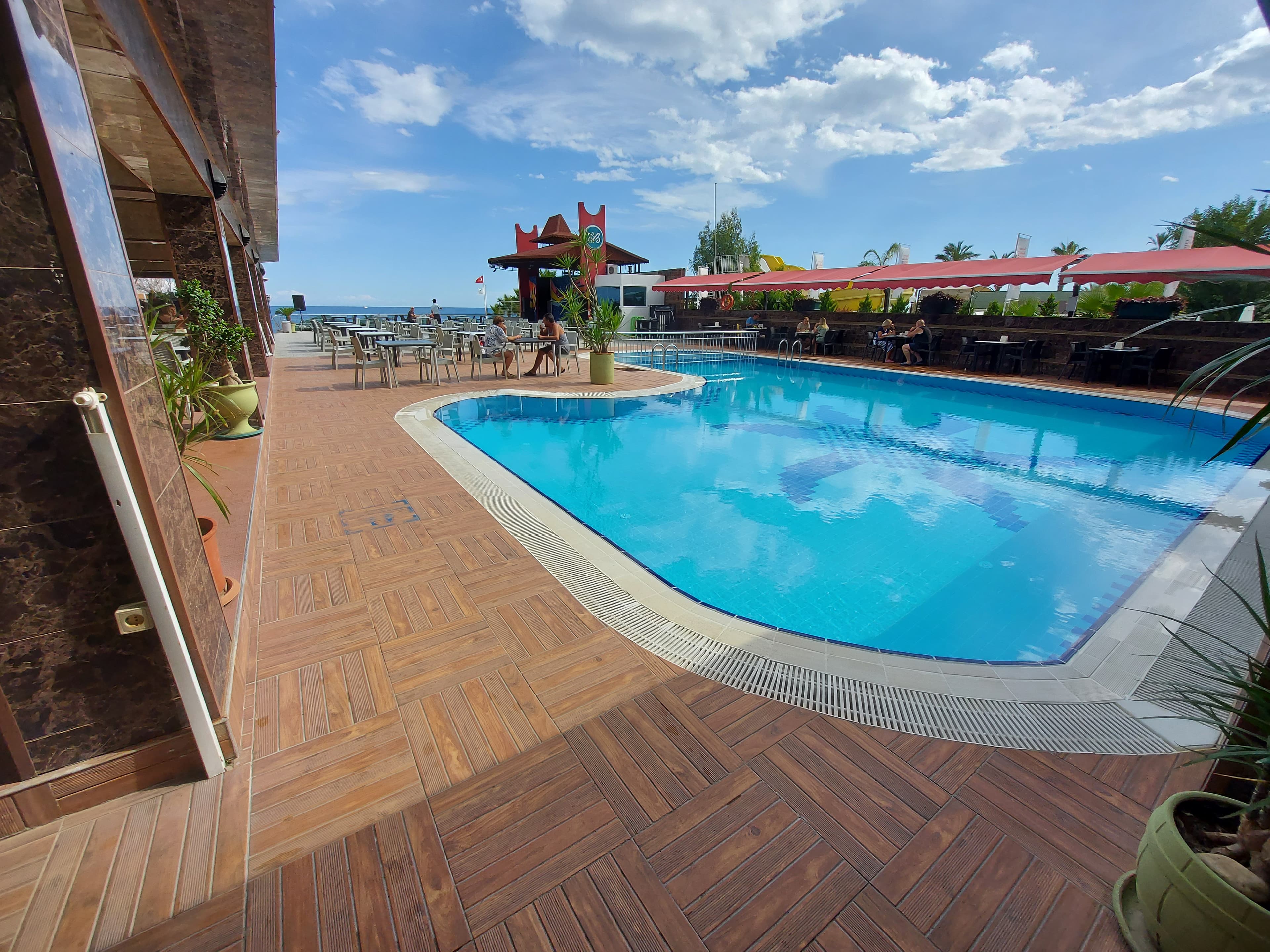 Aleria Belport Beach Hotel - photo 3