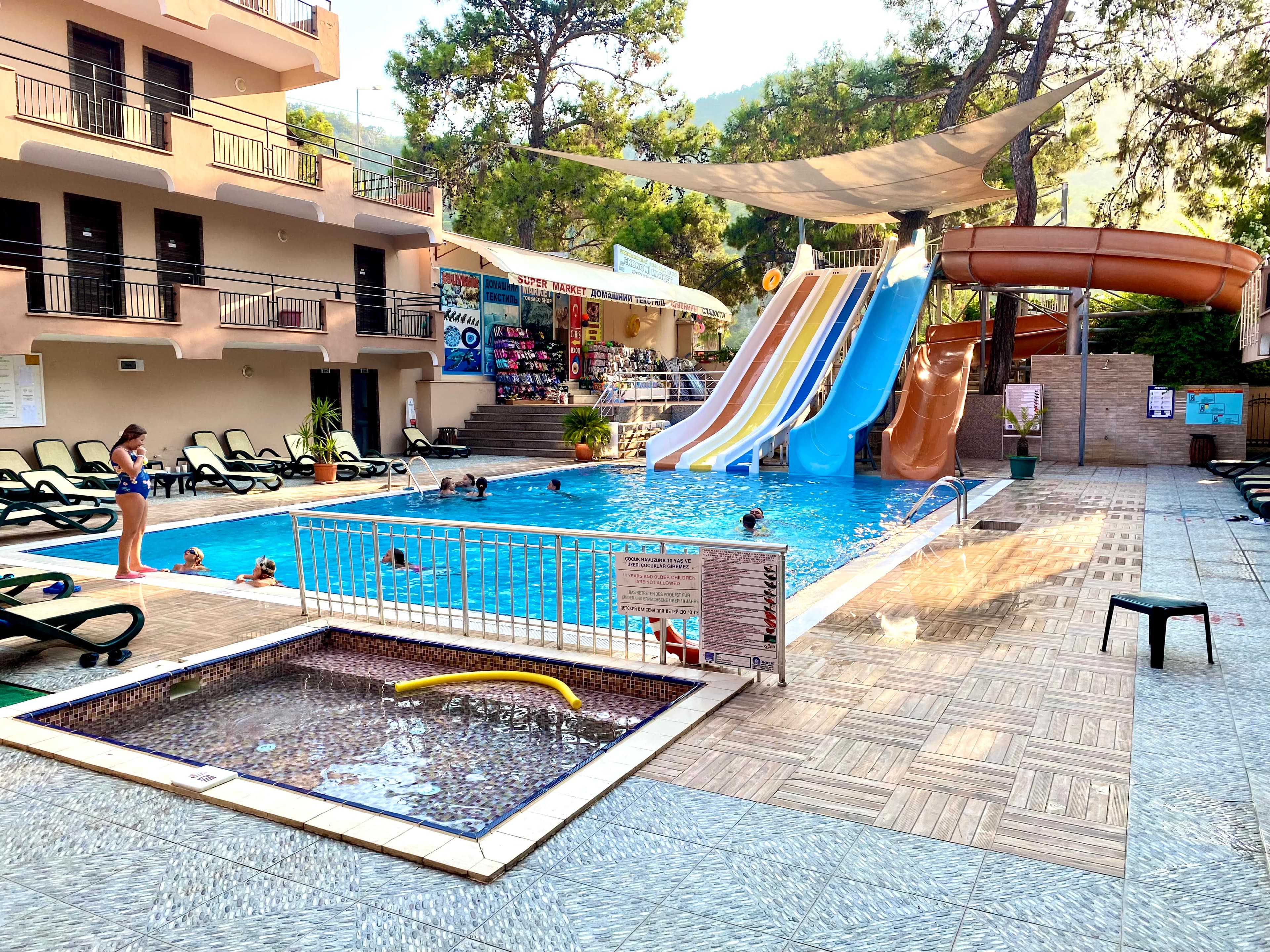 Aleria Belport Beach Hotel - photo 5
