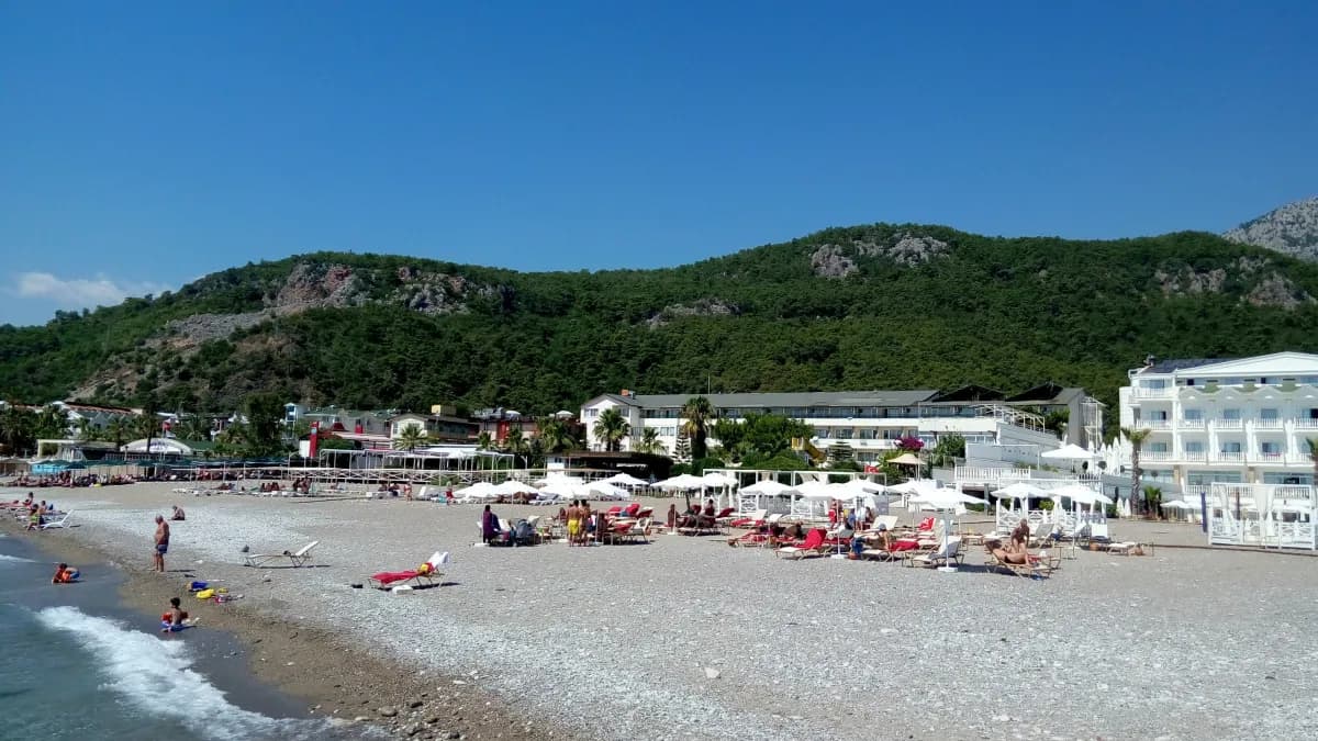 Aleria Belport Beach Hotel - photo 10