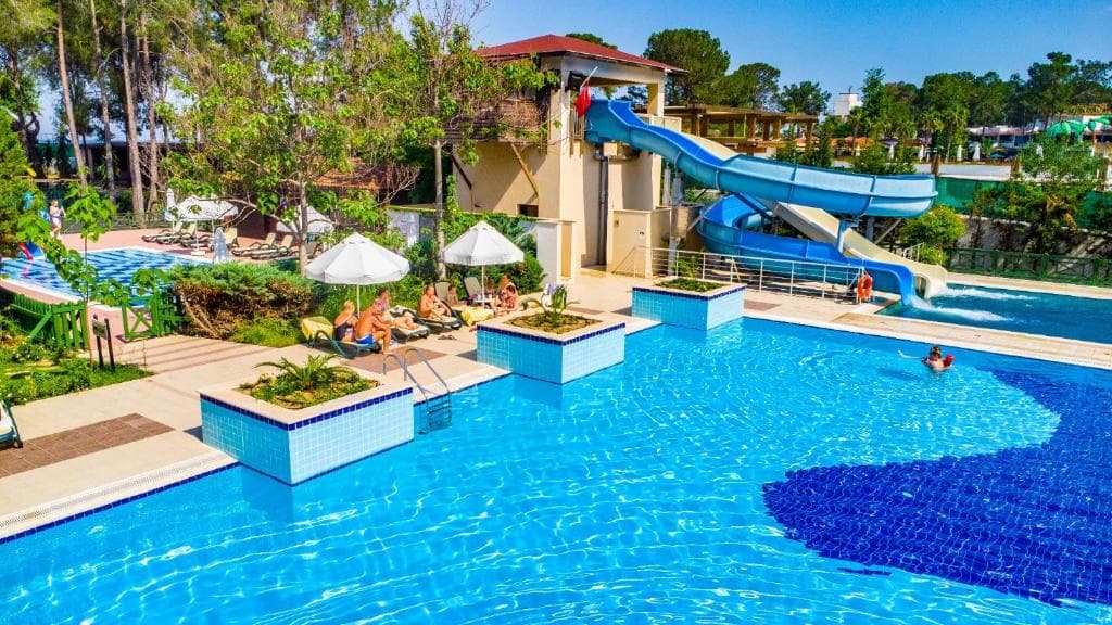 CHAMPION HOLIDAY VILLAGE - photo 4