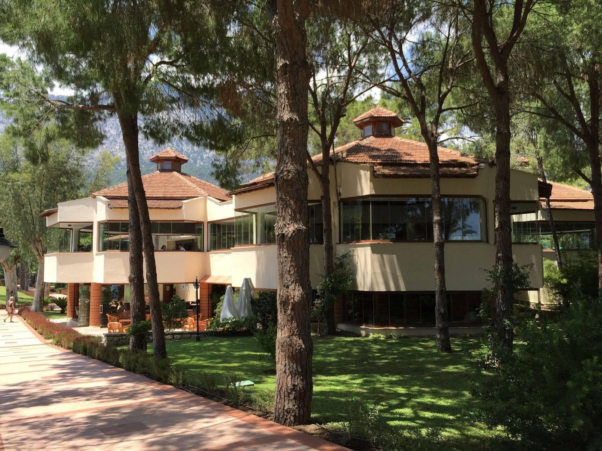 CHAMPION HOLIDAY VILLAGE - photo 5