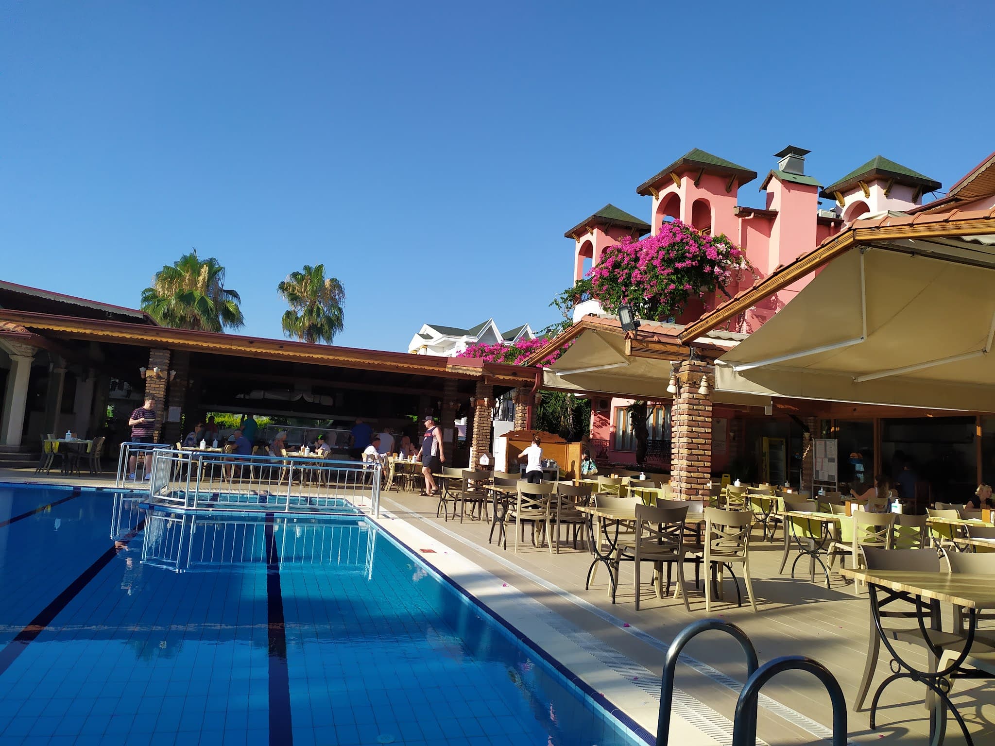 Seagull Hotel - photo 3