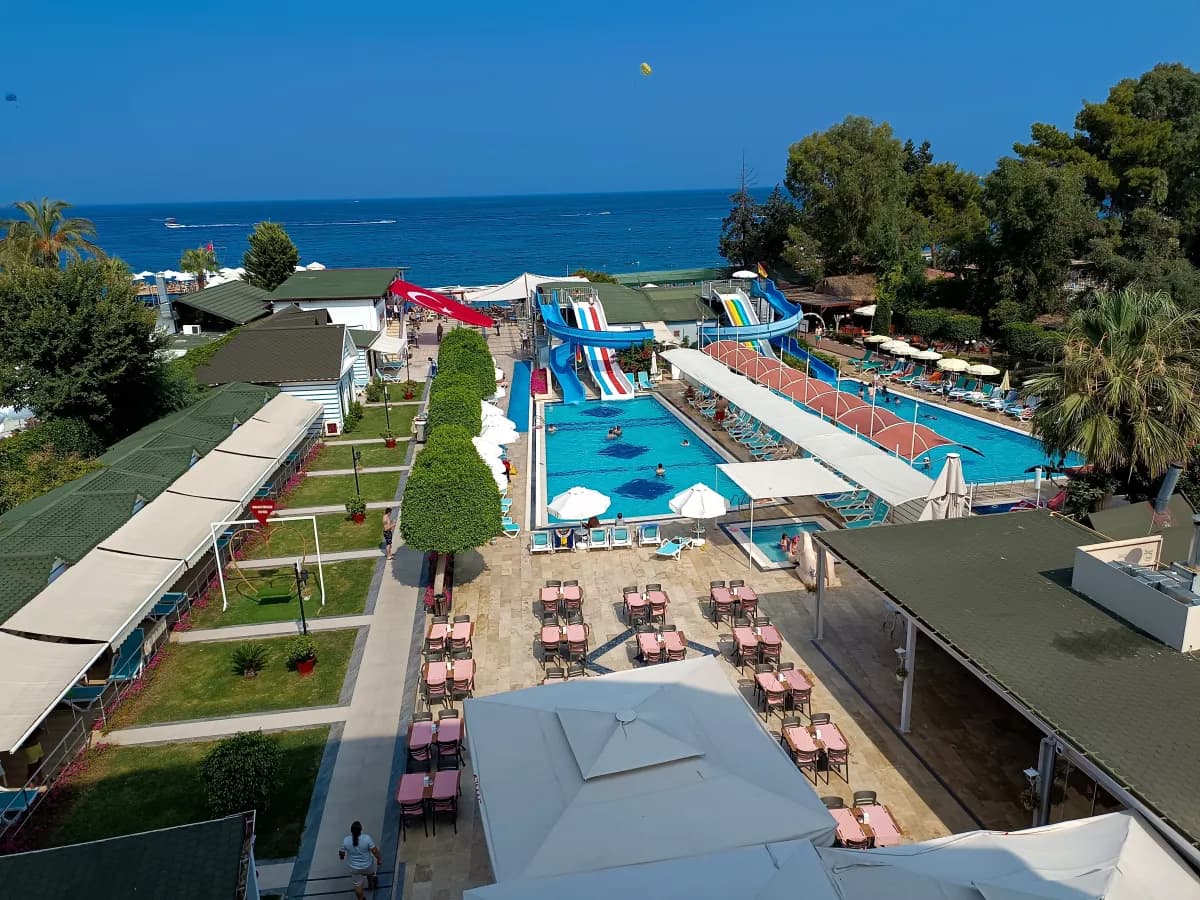 Armas Beach Hotel - photo 7
