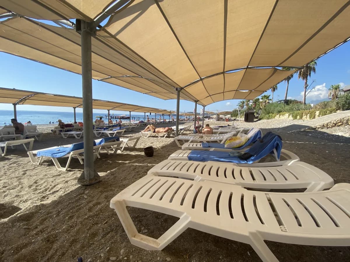 Asdem Beach Labada Hotel - photo 6