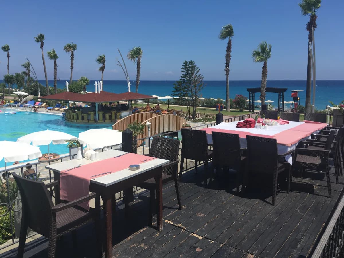 Asdem Beach Labada Hotel - photo 10