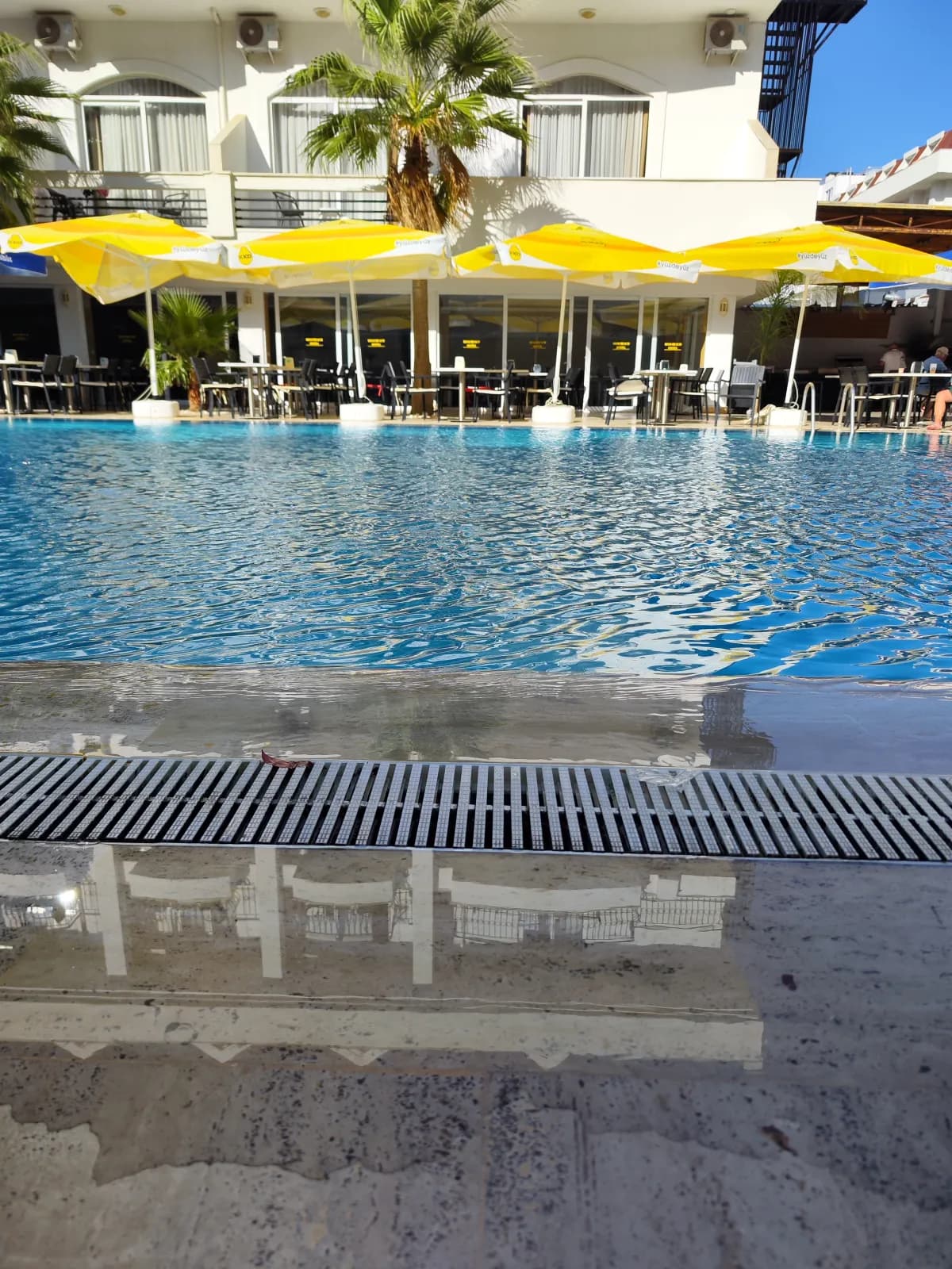 BESO Beach Hotel - photo 3