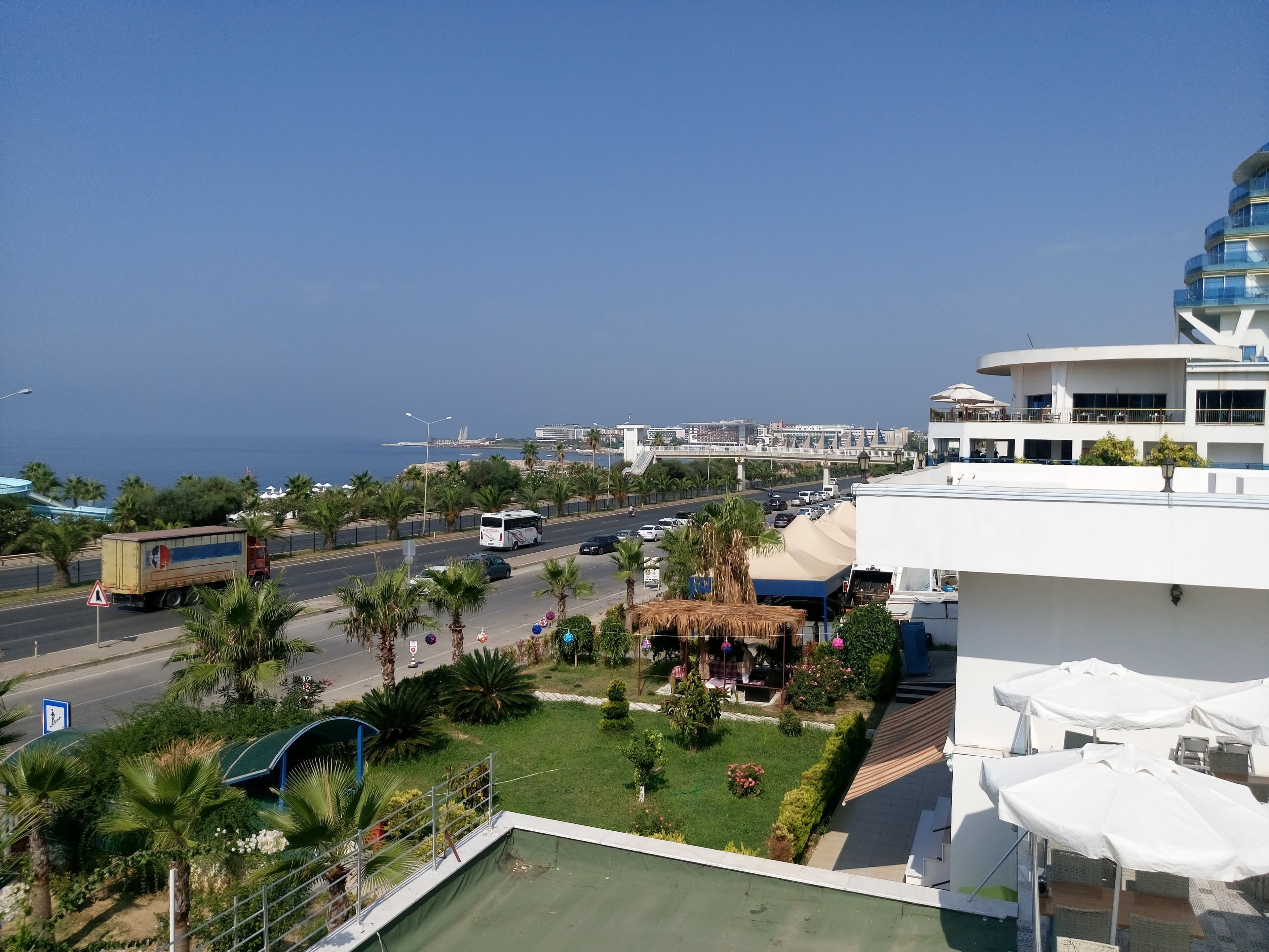 Catinsos Beach Garden Hotel - photo 10