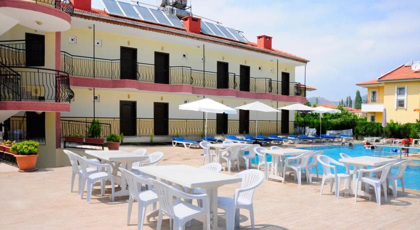 Las Palmeras Hotel