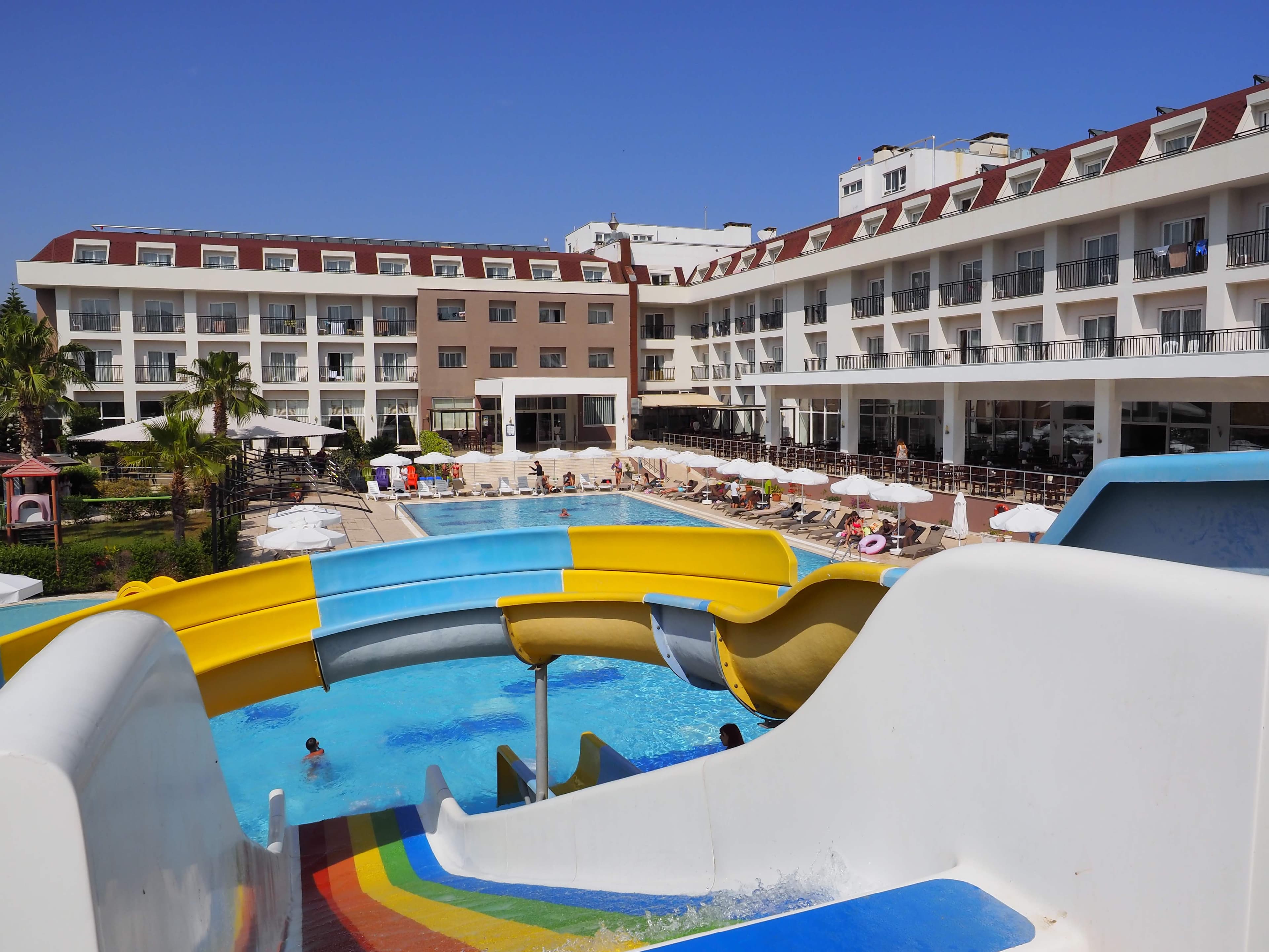 White Lilyum Hotel - photo 5