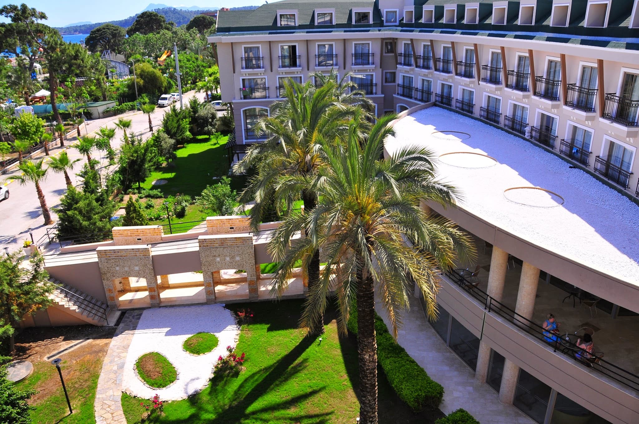 Lucida Beach - photo 5