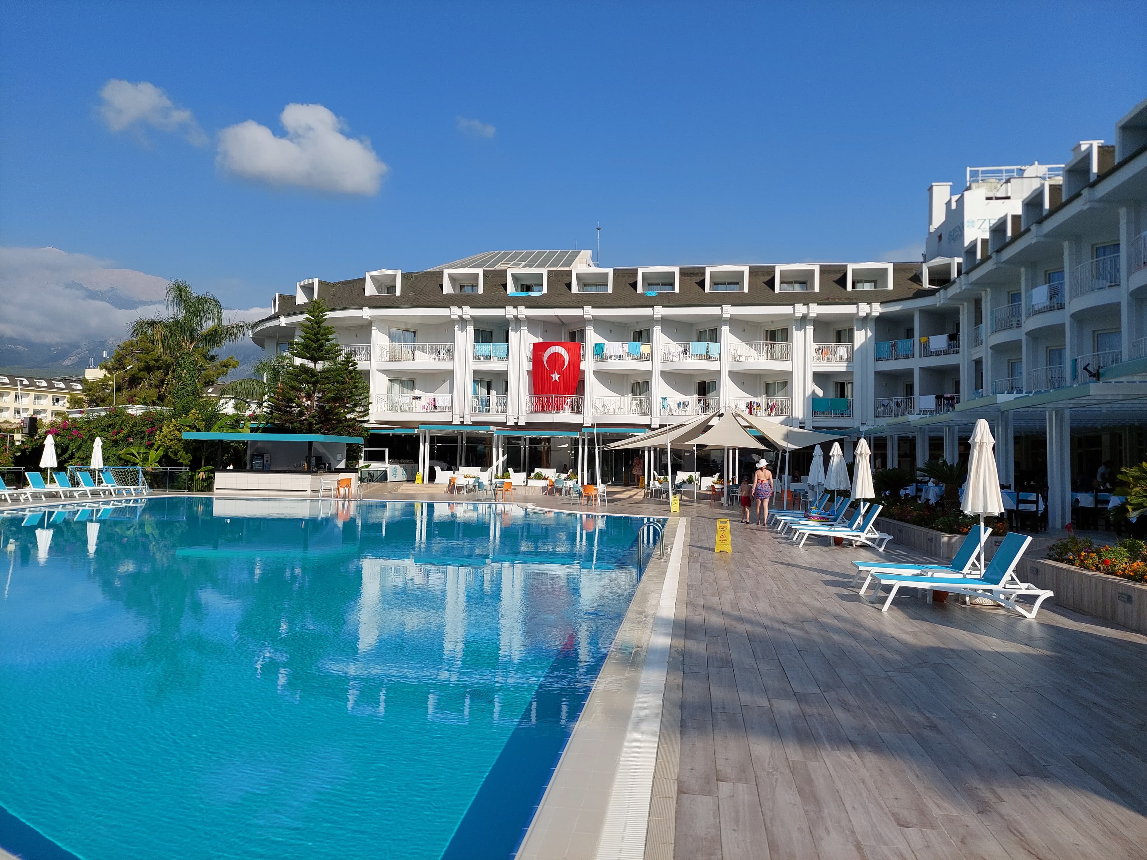 Zena Resort Hotel - photo 4