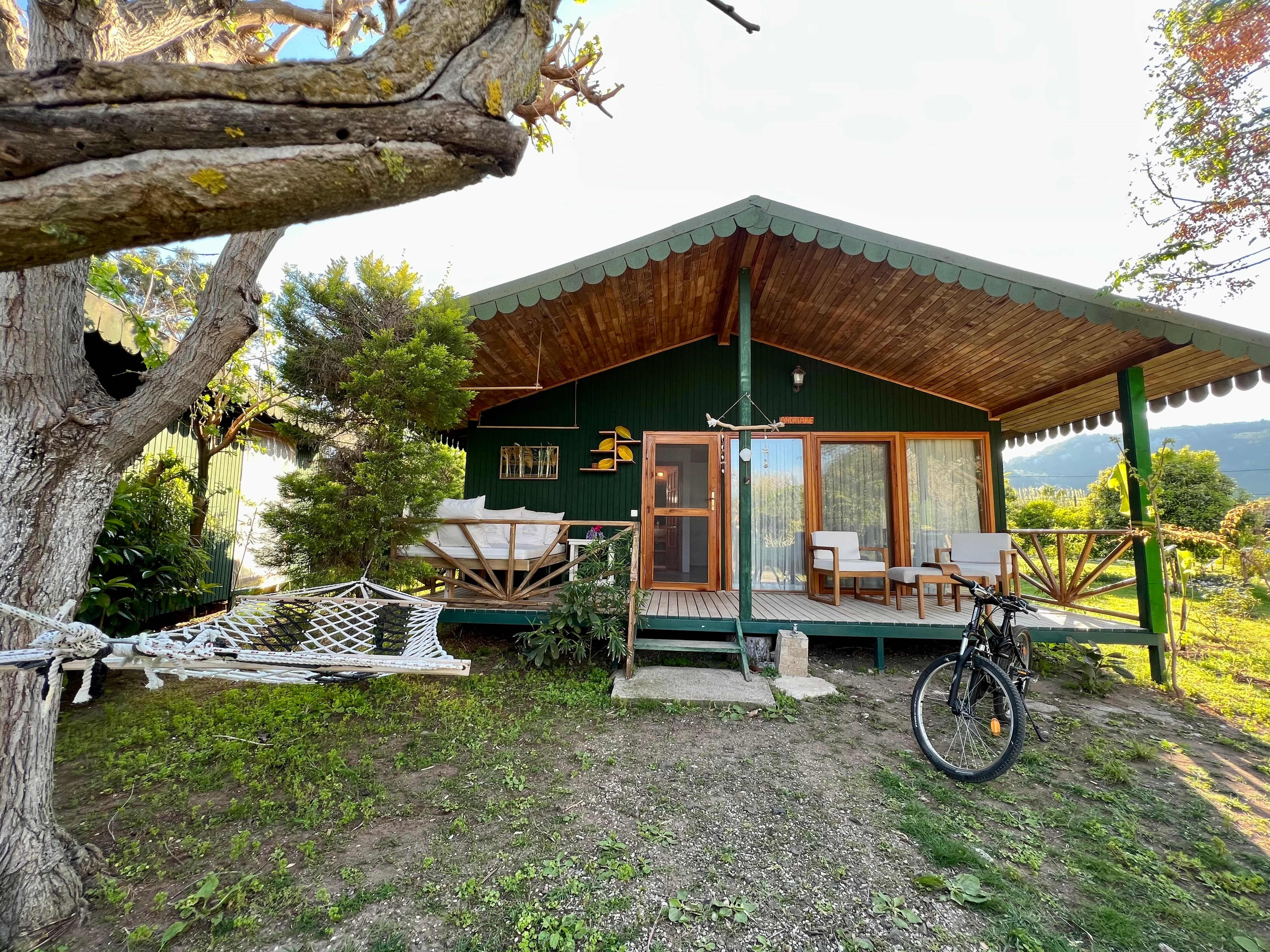 Etenna Bungalow Hotel