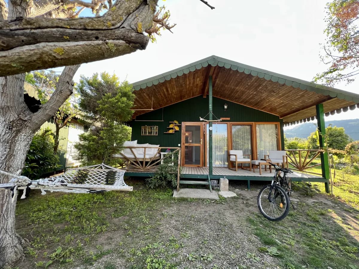 Etenna Bungalow Hotel