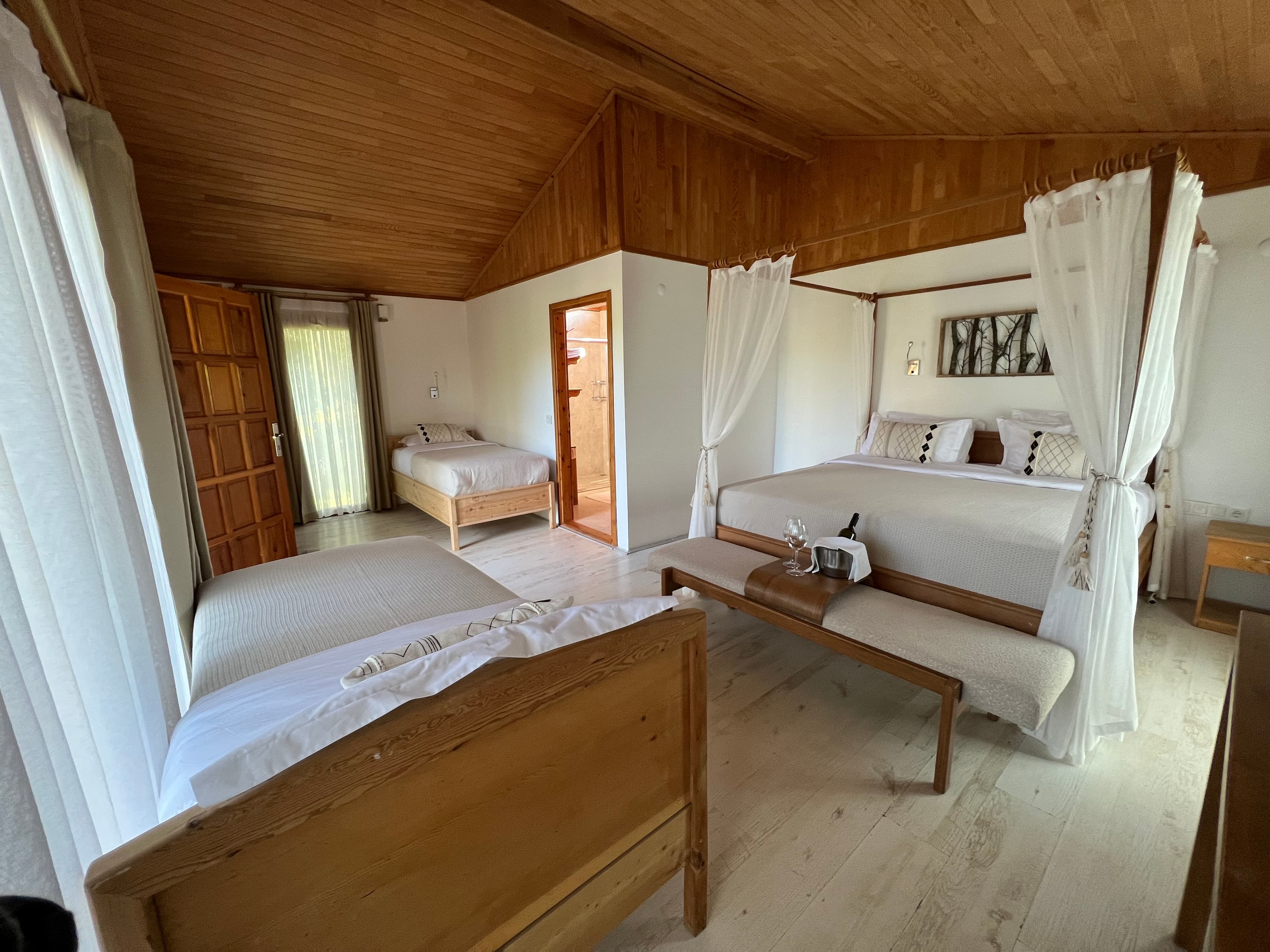 Etenna Bungalow Hotel - photo 6