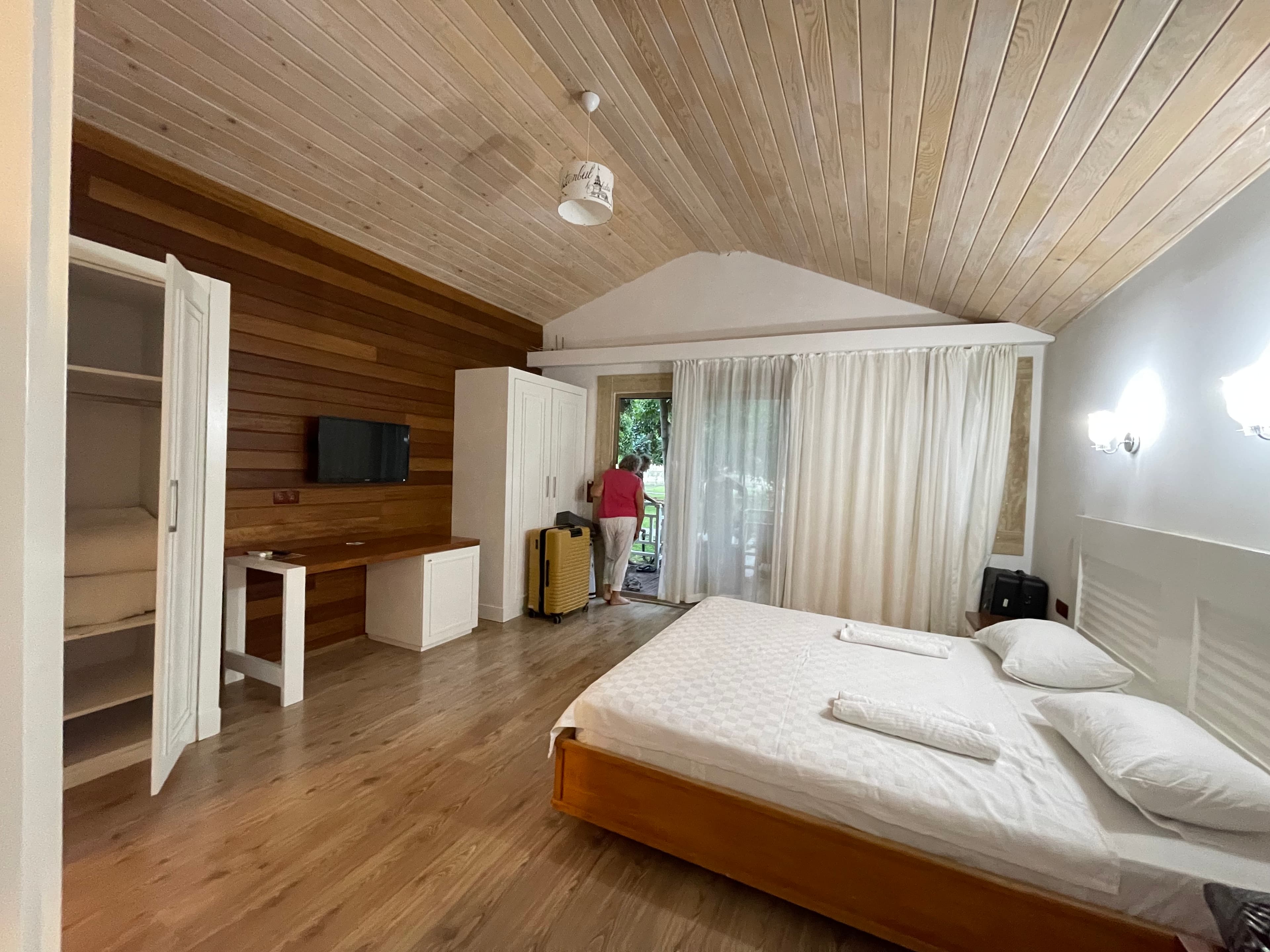 Seven Seasons Hotel - photo 2
