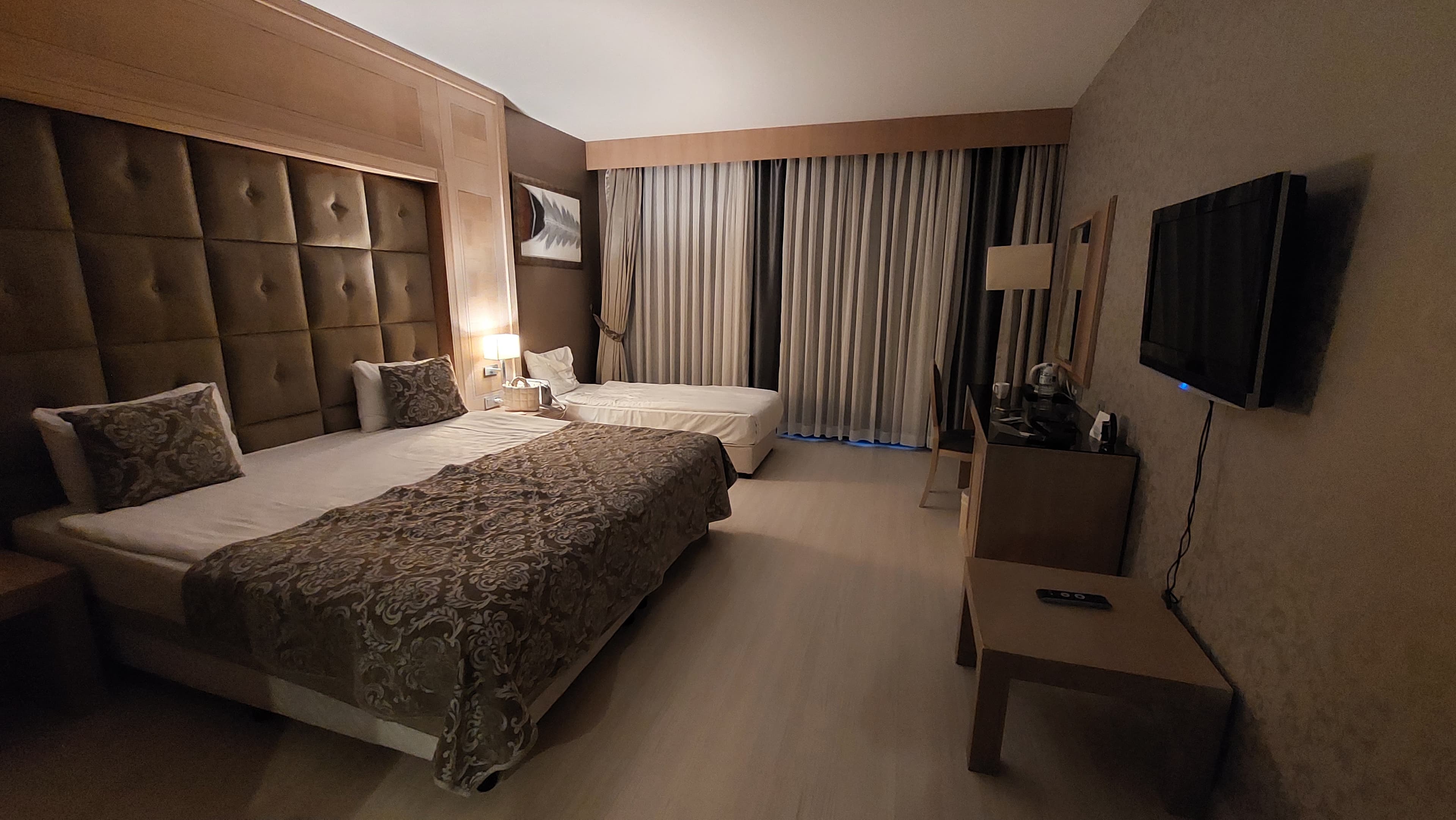 Amara Luxury Resort & Villas - photo 2