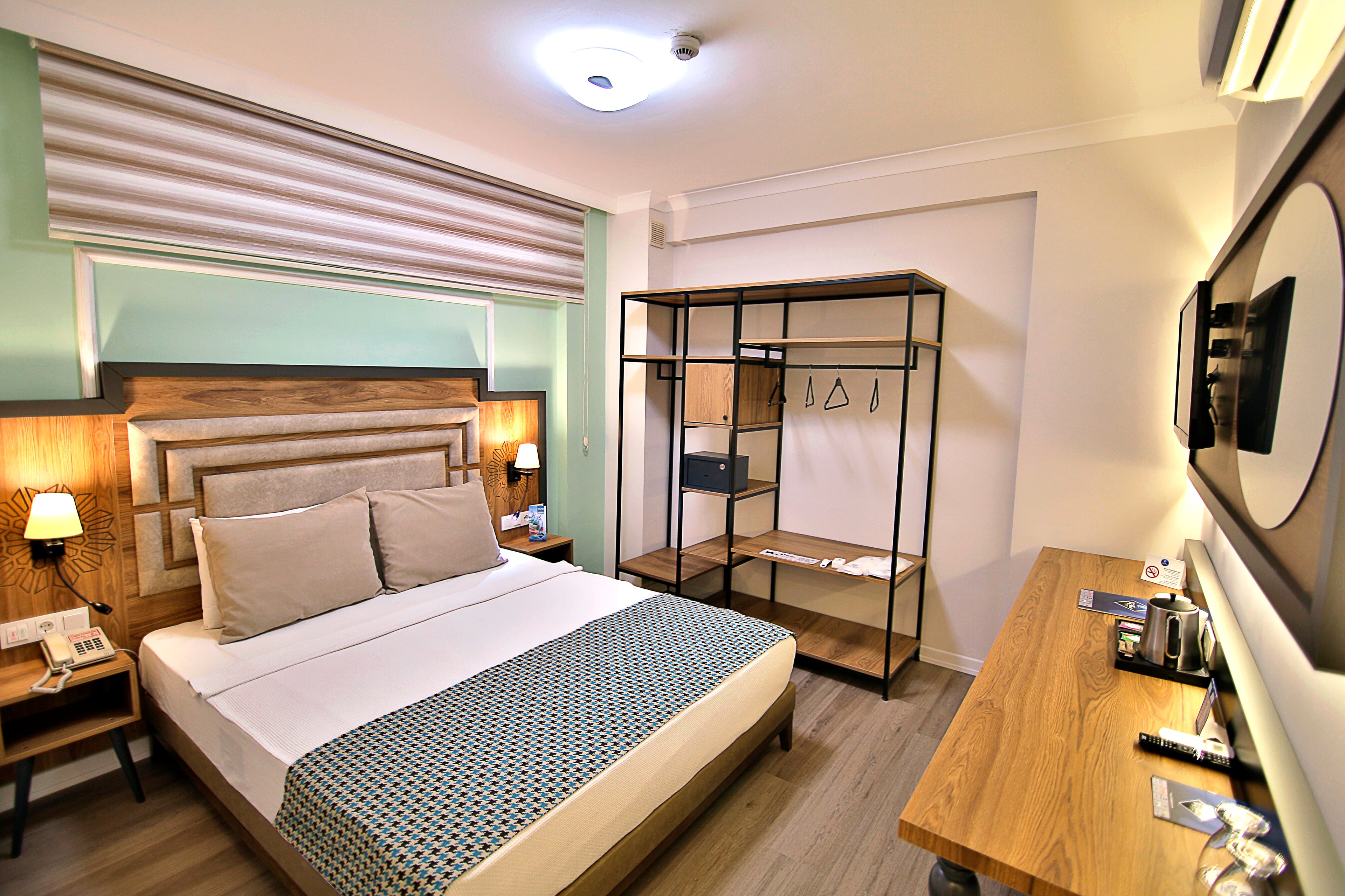 Club Big Blue Suite Hotel - photo 2