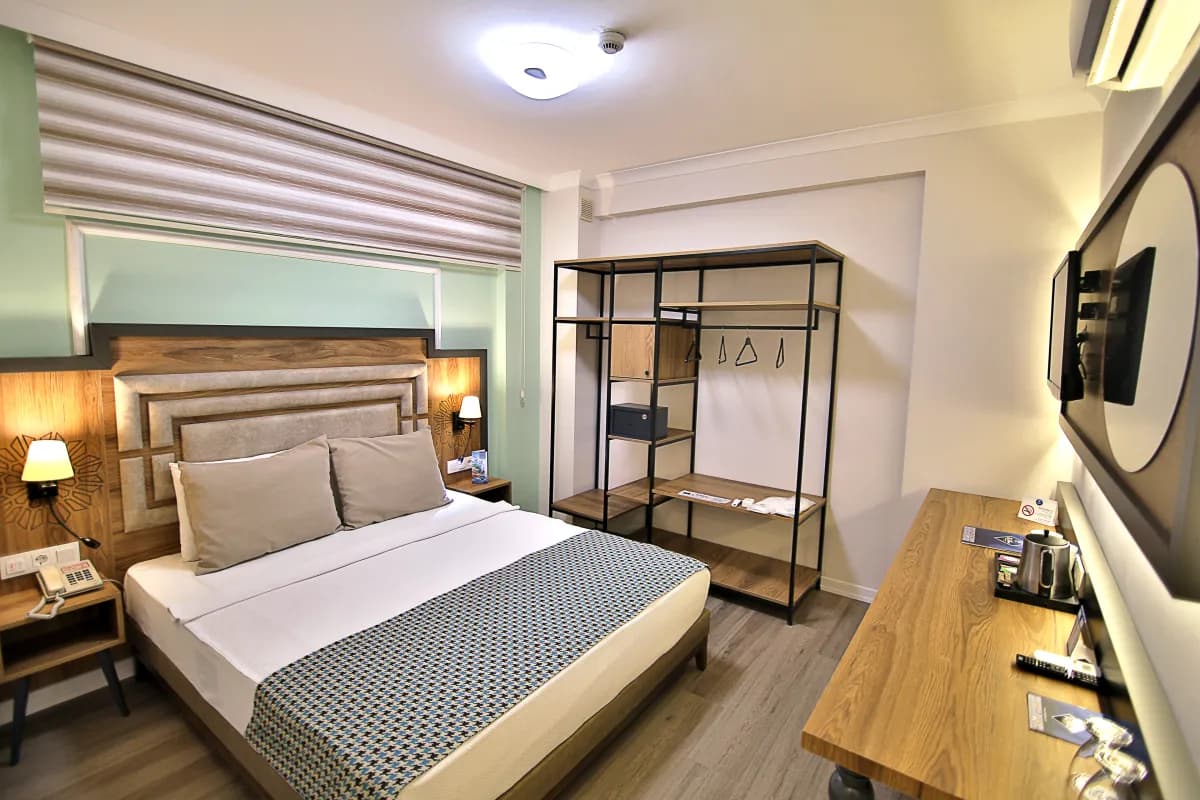 Club Big Blue Suite Hotel - photo 2