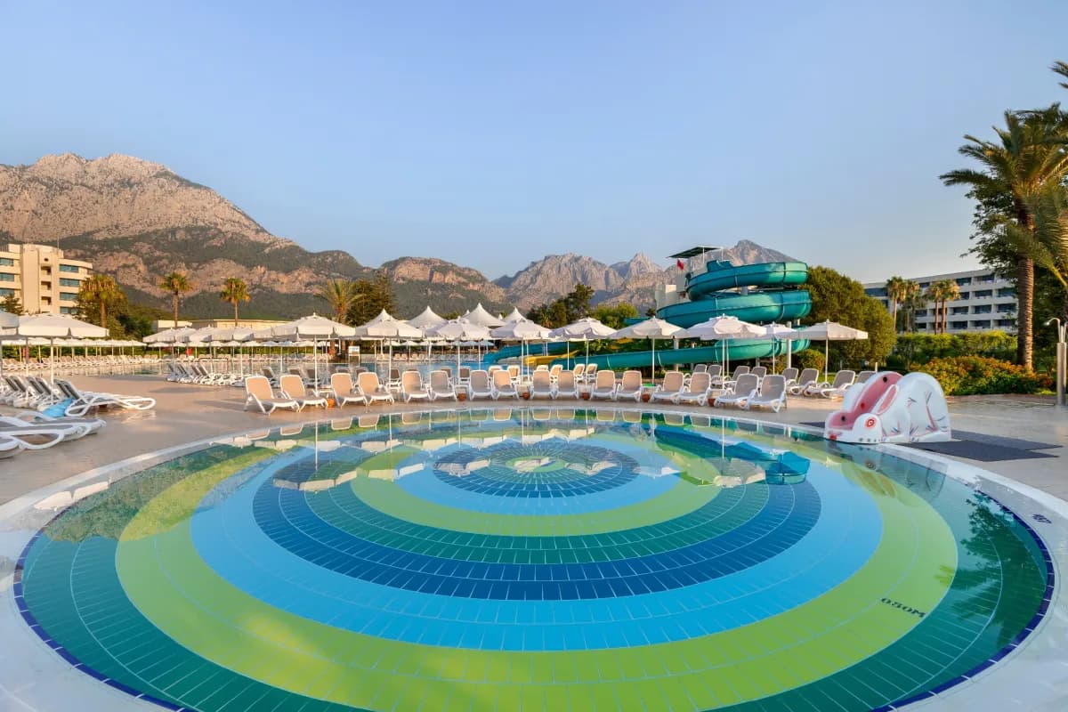 Mirage Park Resort - photo 7