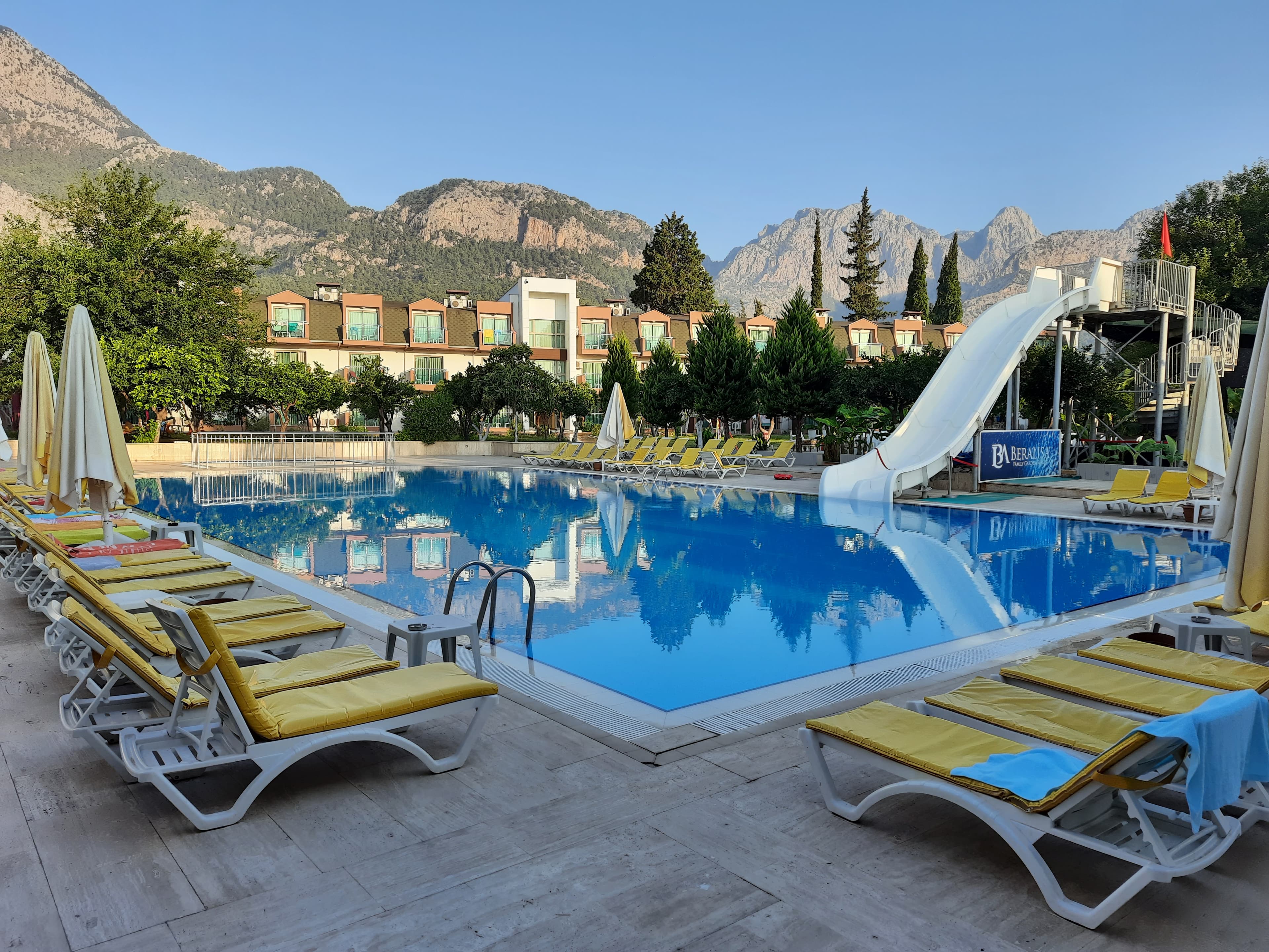 Omorfi Garden Resort Hotel - photo 3