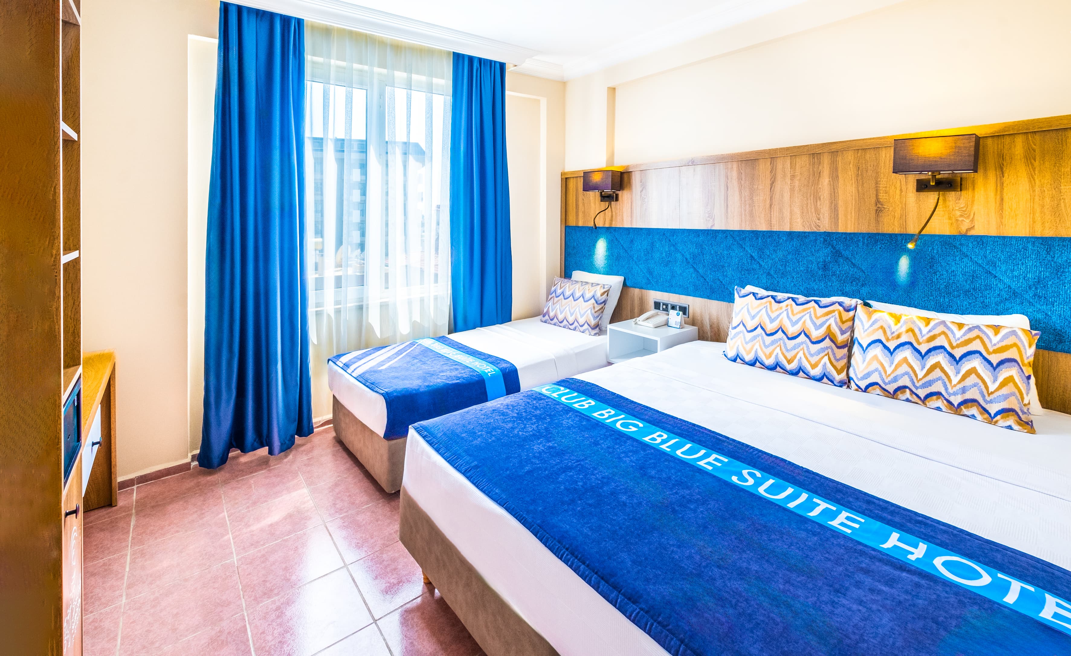 Club Big Blue Suite Hotel - photo 9