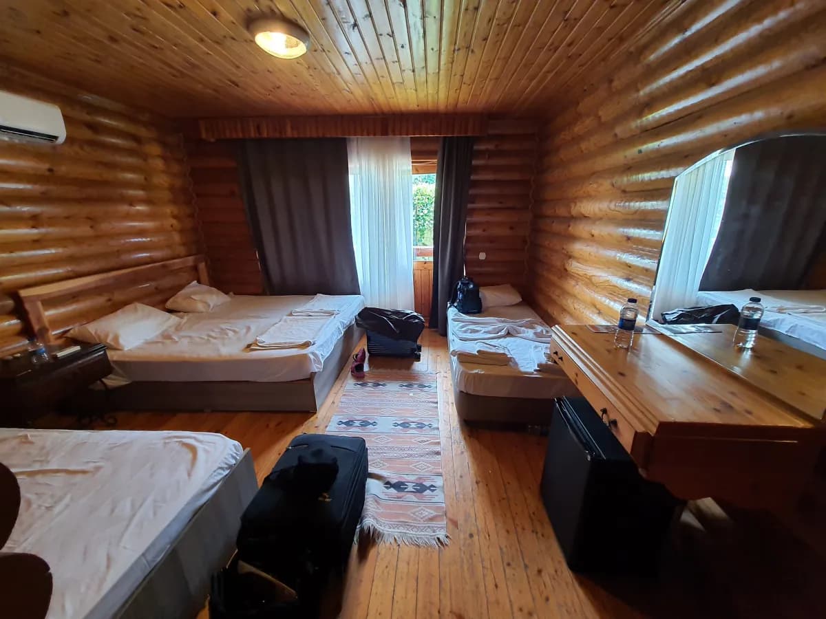 Woodline Hotel - photo 7