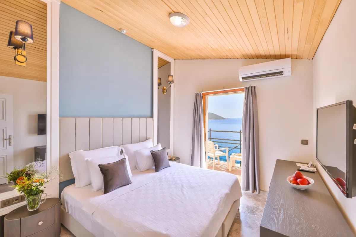 Hera Hotel - photo 2